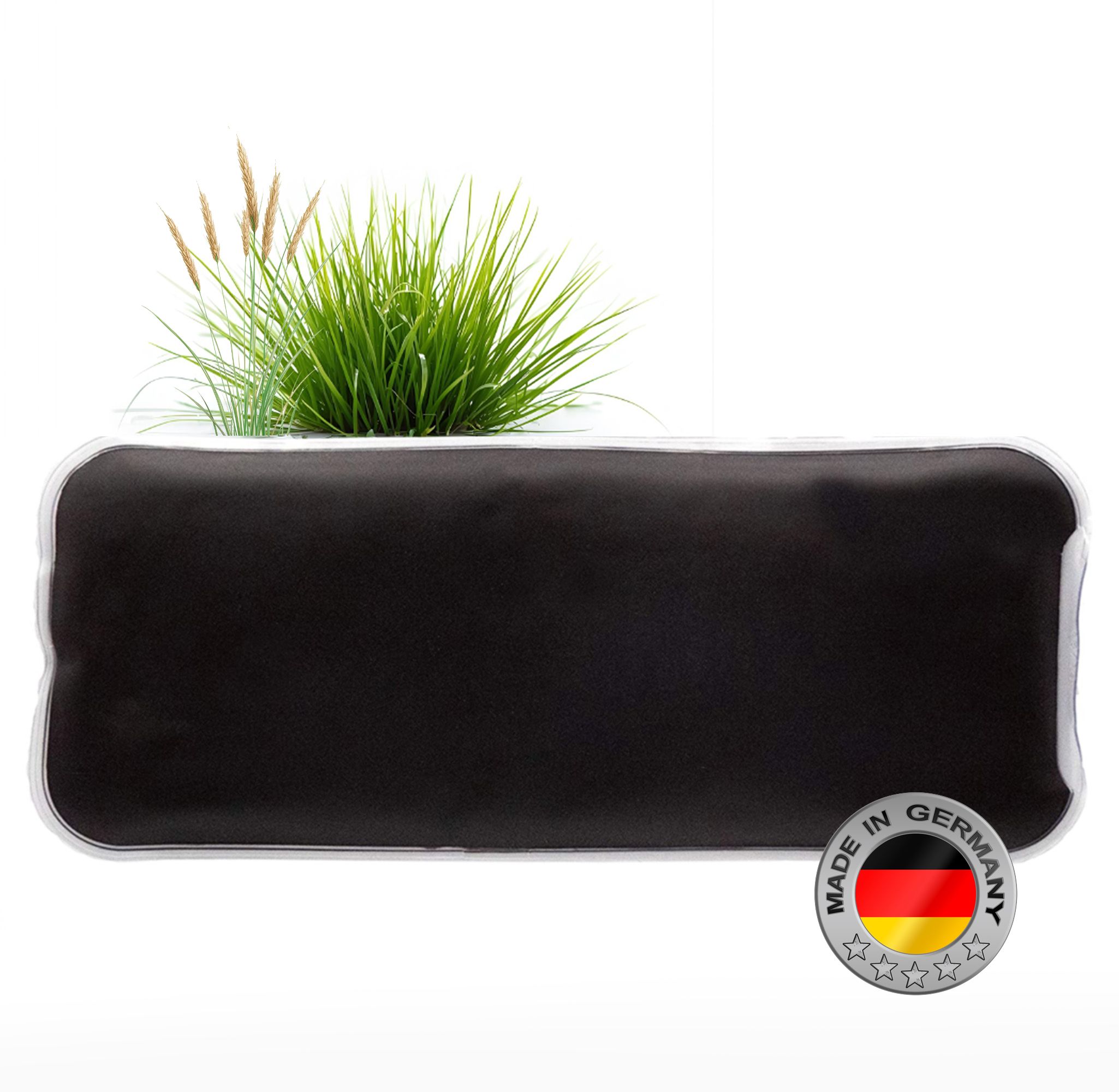 Schwarzes, rechteckiges Wärmekissen mit weißem Rand. Made in Germany-Siegel.