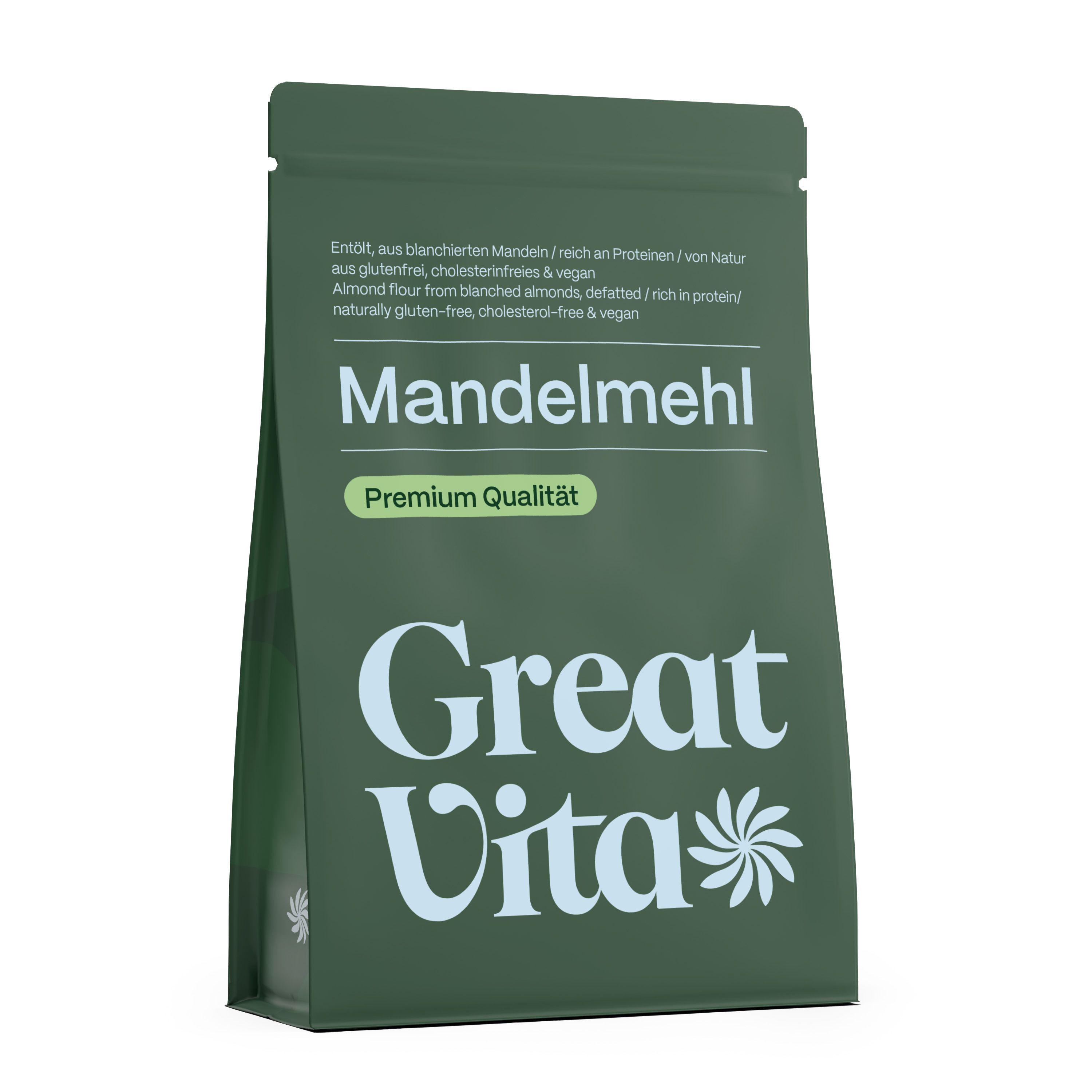 Grüne Verpackung mit Mandelmehl. Marke GreatVita und 'Premium Qualität' Text.
