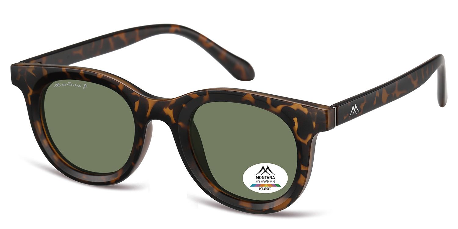 Sonnenbrille mit braunem Rahmen und grünen Gläsern. Auf einem Glas ist ein Aufkleber mit Logo und Schriftzug "Montana Eyewear Polarized" angebracht.