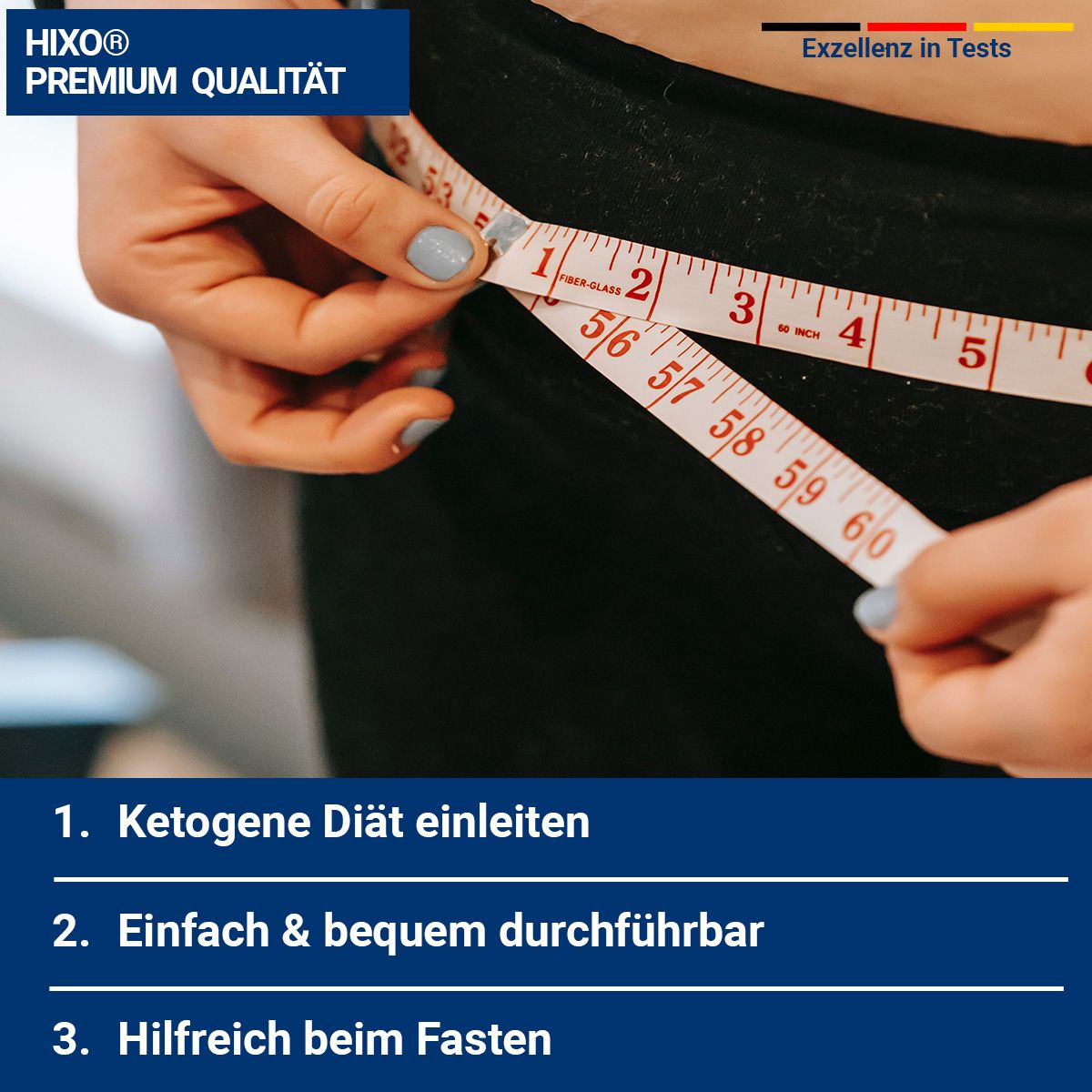 Person misst mit einem Maßband ihren Bauch. Auf dem Bild sind auch Informationen zu einer ketogenen Diät zu sehen.