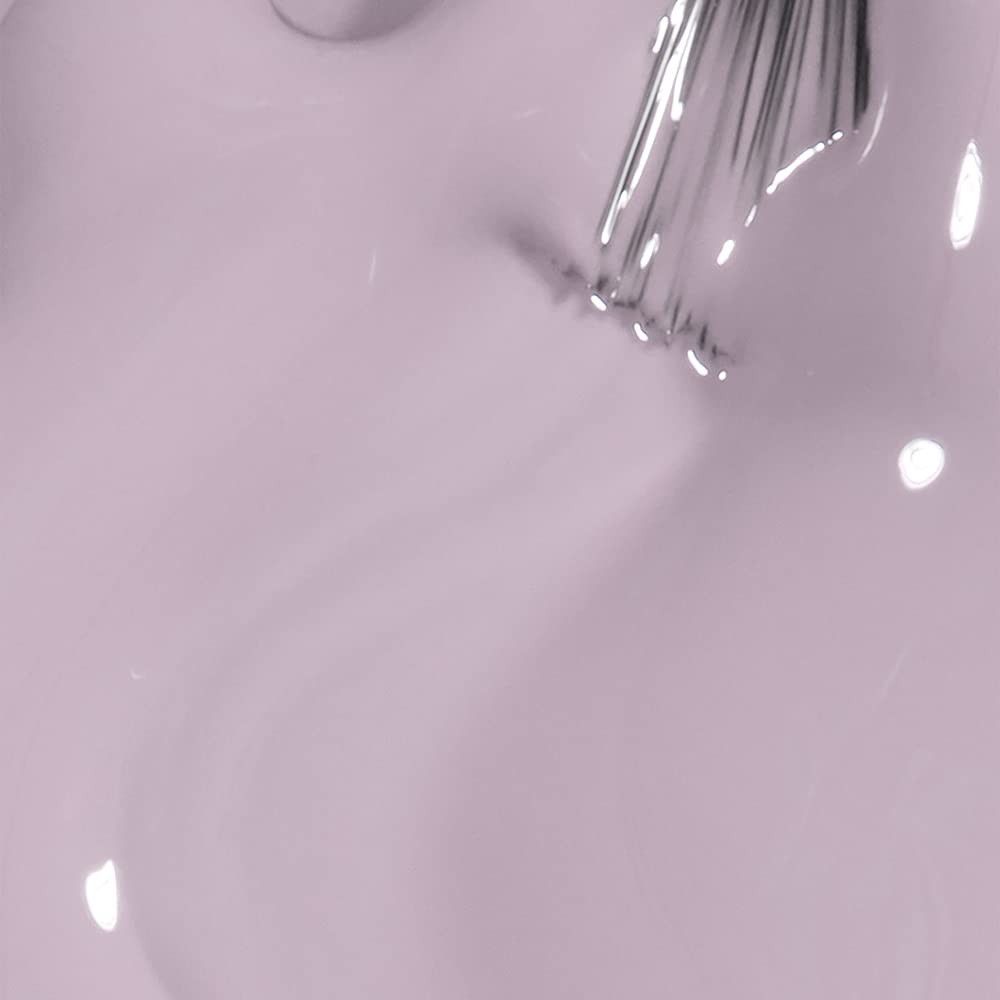 Hellvioletter Nagellack mit Pinsel. Nahaufnahme, glänzende Oberfläche.