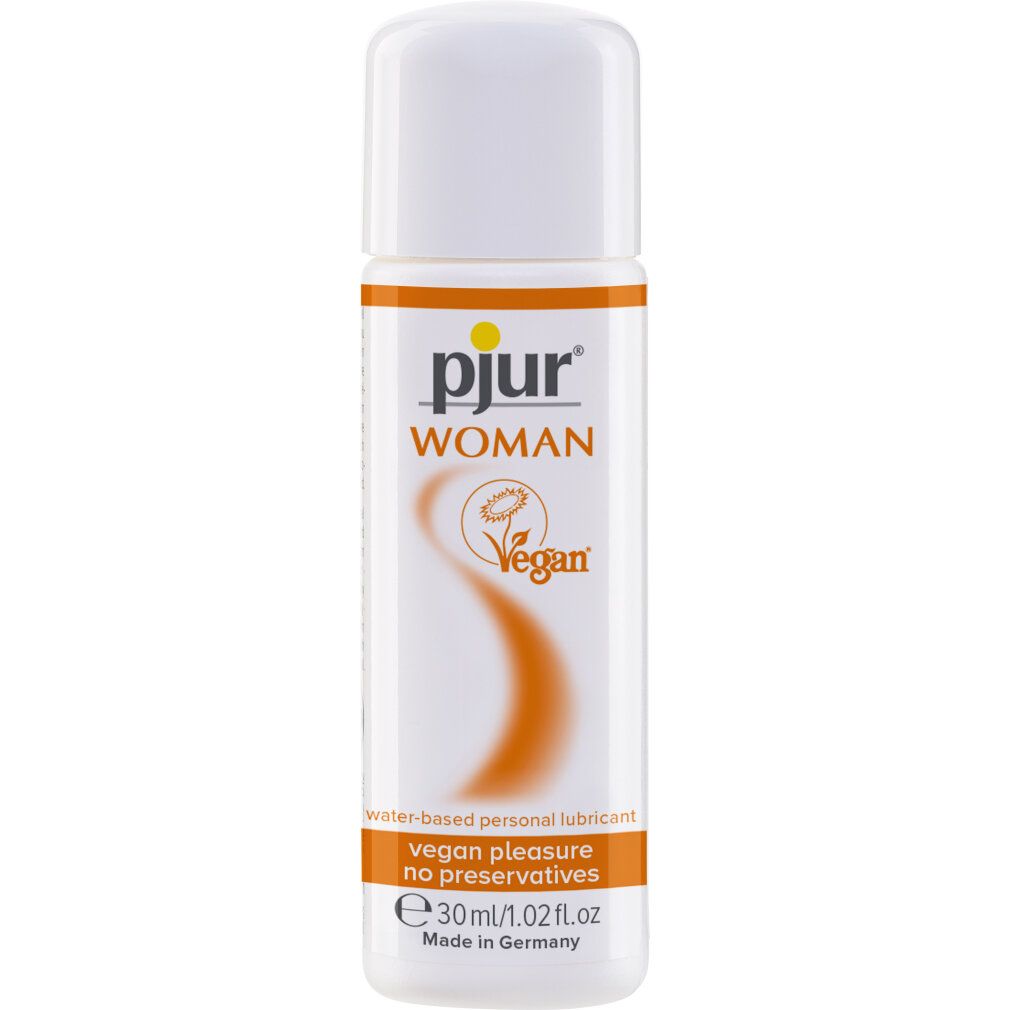 Weiße Flasche mit orangefarbenem Design. Aufschrift: pjur WOMAN Vegan, Wasserbasiertes Gleitmittel. Vegan pleasure no preservatives. 30 ml/1.02 fl oz.