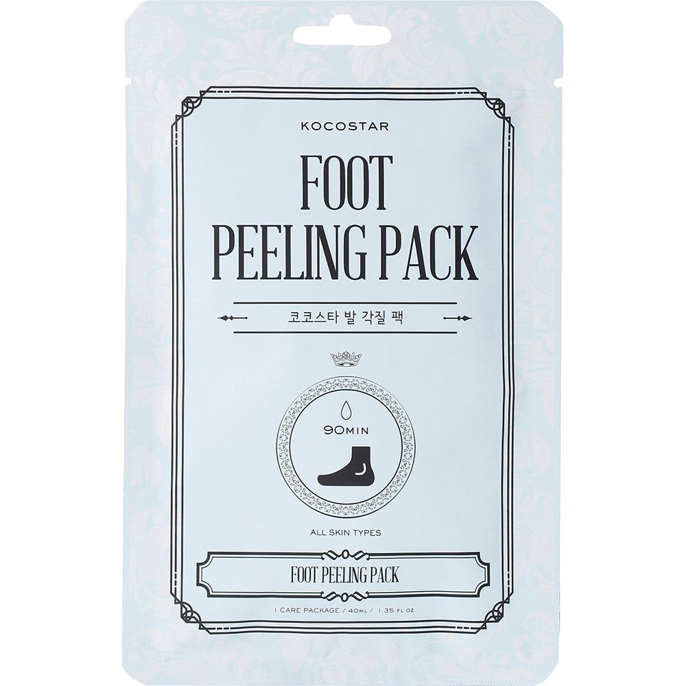 Kocostar Foot Peeling Pack. Hellblaue Verpackung mit Produktnamen und Fußsymbol. Verpackung mit Aufhängevorrichtung.