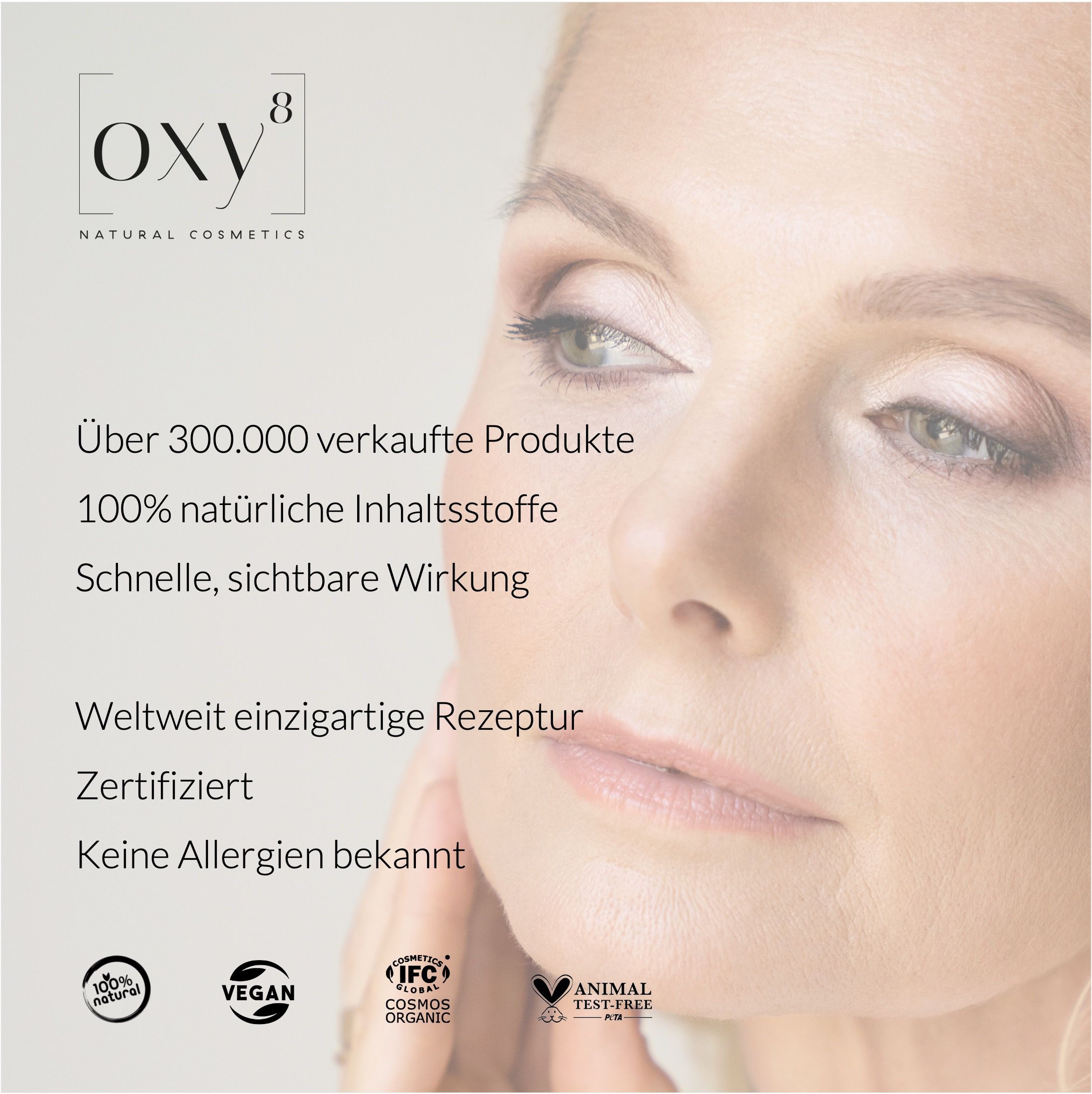 Frau mit Schaum im Gesicht. Text: INTENSIVE FACE CLEANSING FOAM. Produktmerkmale.