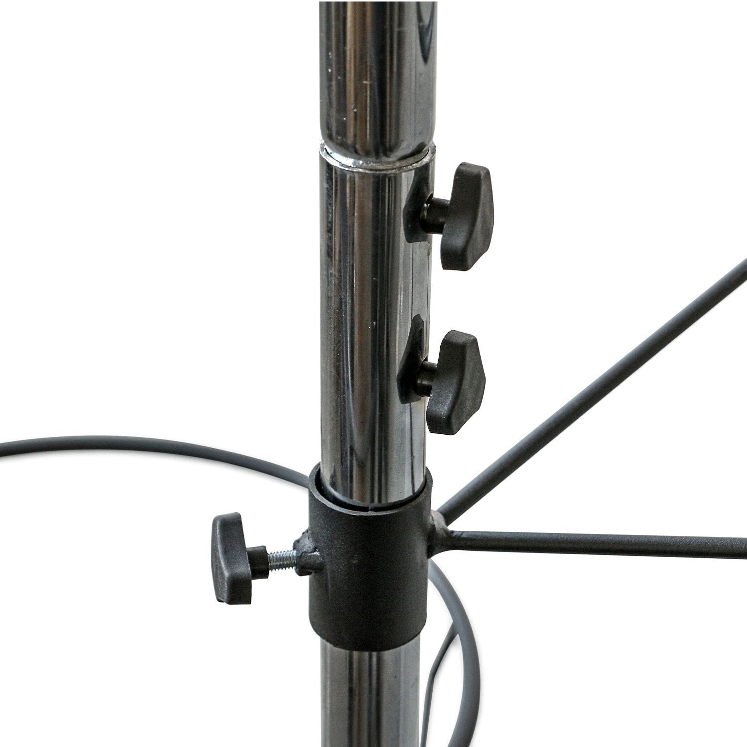 Detailansicht des Gymnastikballständers. Verstellbare Höhe mit Schraubknöpfen. Metall, schwarz.