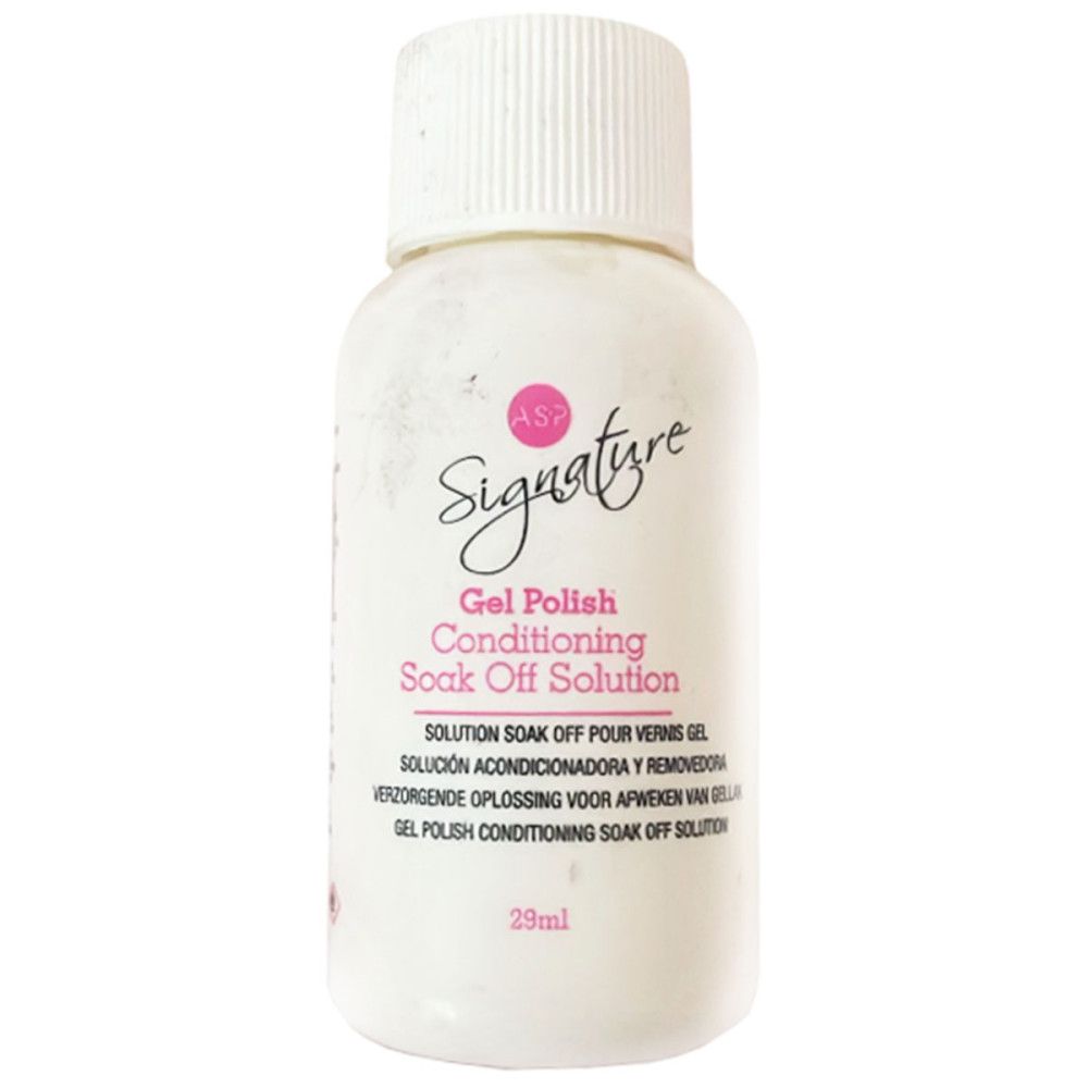 Weiße Flasche mit Schraubverschluss. Aufschrift: Signature, Gel Polish Conditioning Soak Off Solution. Volumen: 29ml.