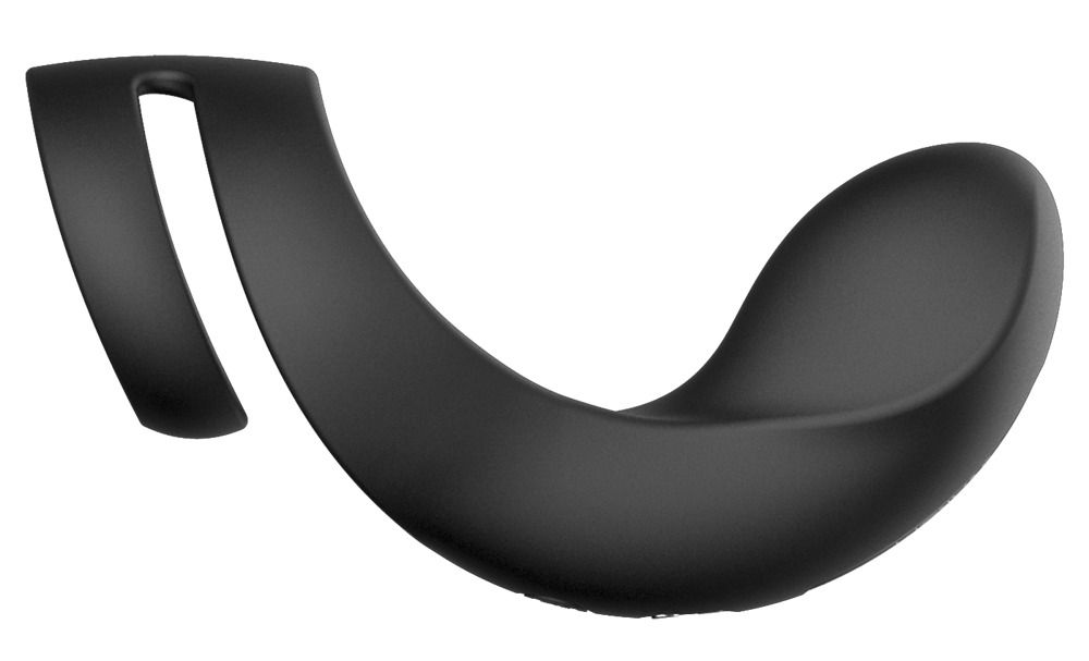 Schwarzer Stimulator mit geschwungener Form. Ein Ring am oberen Ende. Aus Silikon. Abgerundete Form.