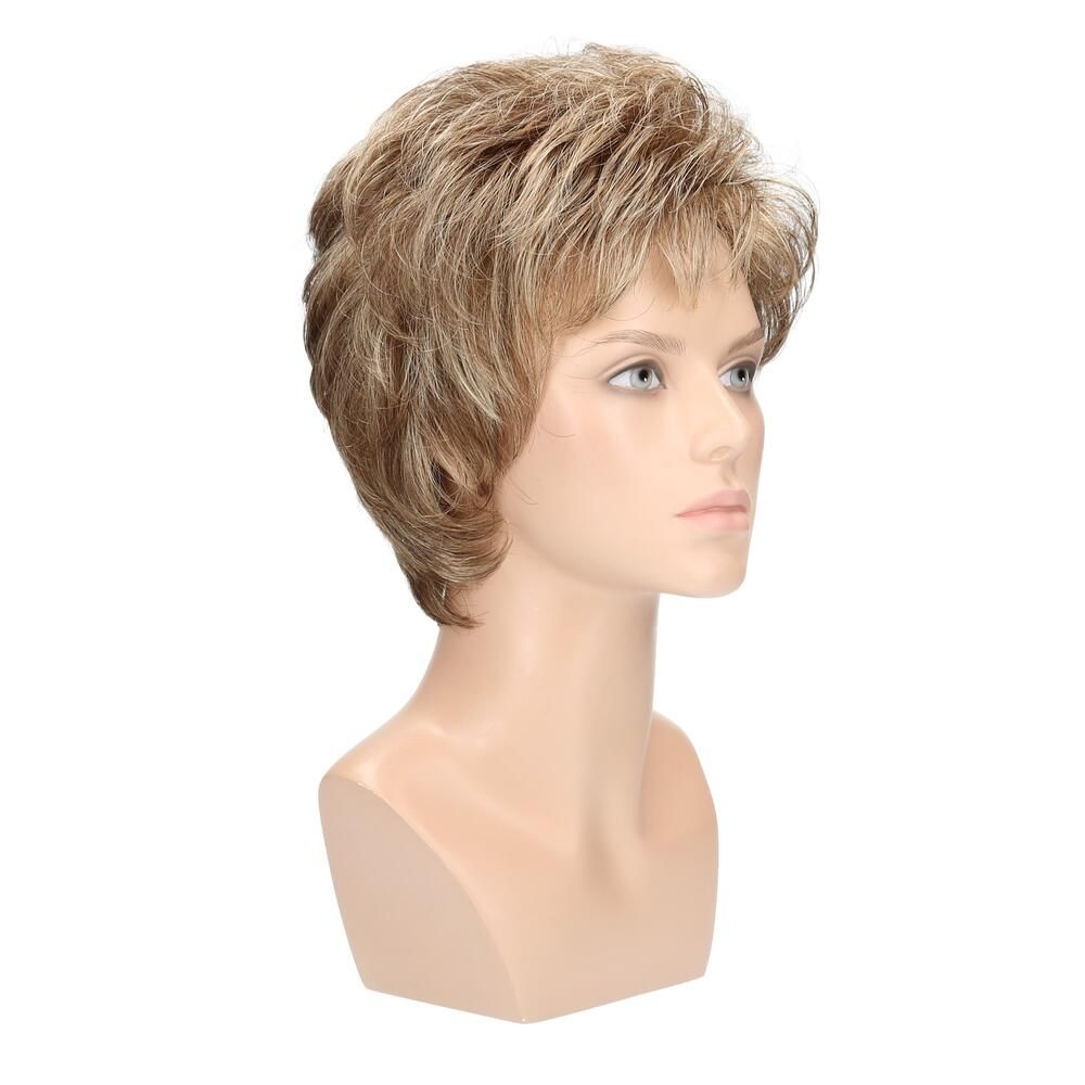 Perücke Peggy von Lofty in Dunkelasch-/Lichtblond gesträhnt, auf einem Schaufensterkopf, diagonale Ansicht.