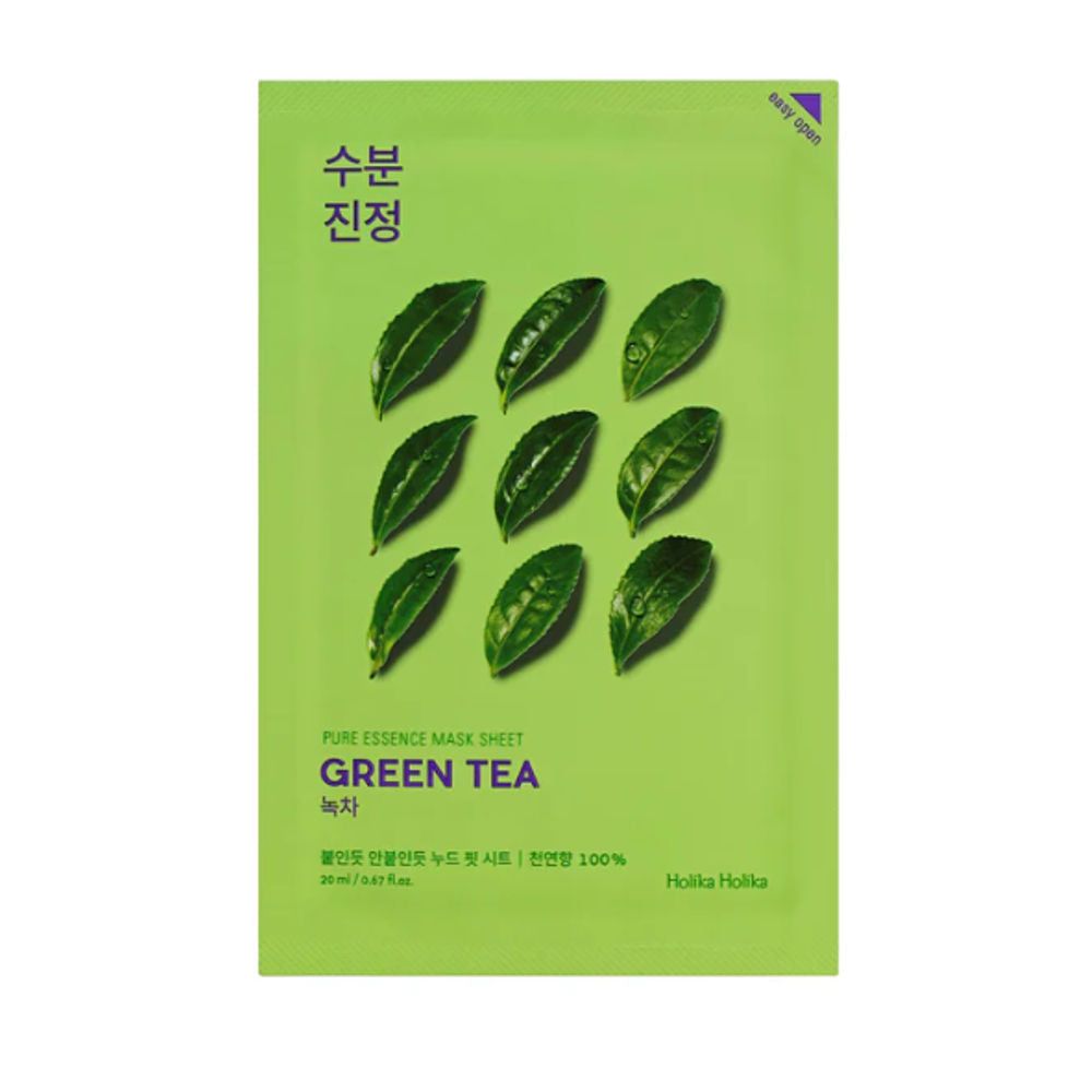 Grüne Verpackung mit Blättern und Schriftzug 'Green Tea'. Marke Holika Holika. Produkt: Pure Essence Mask Sheet.