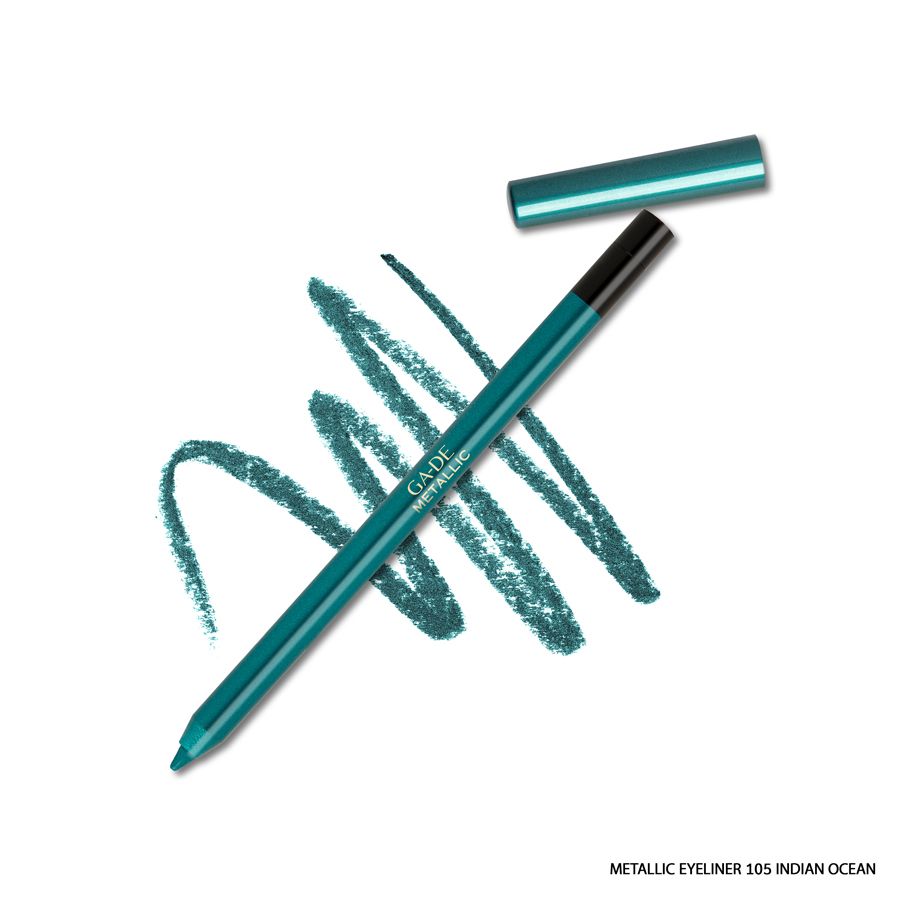 Ga-De Metallic Eyeliner, türkis, mit geöffneter Kappe. Strichprobe daneben. Produktname und Farbton.