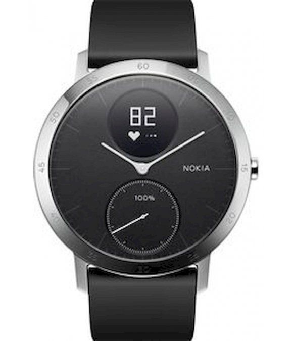 Schwarze Smartwatch mit rundem Zifferblatt. Digitalanzeige mit Herzsymbol und Prozentanzeige. Silberfarbenes Gehäuse, schwarzes Armband.