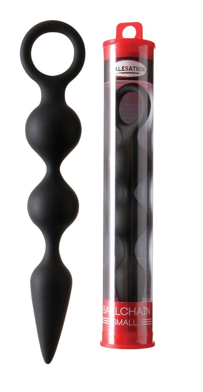 Schwarze MALESATION Ballchain. Vier kugelförmige Elemente, verbunden. In transparenter Verpackung mit rotem Verschluss.