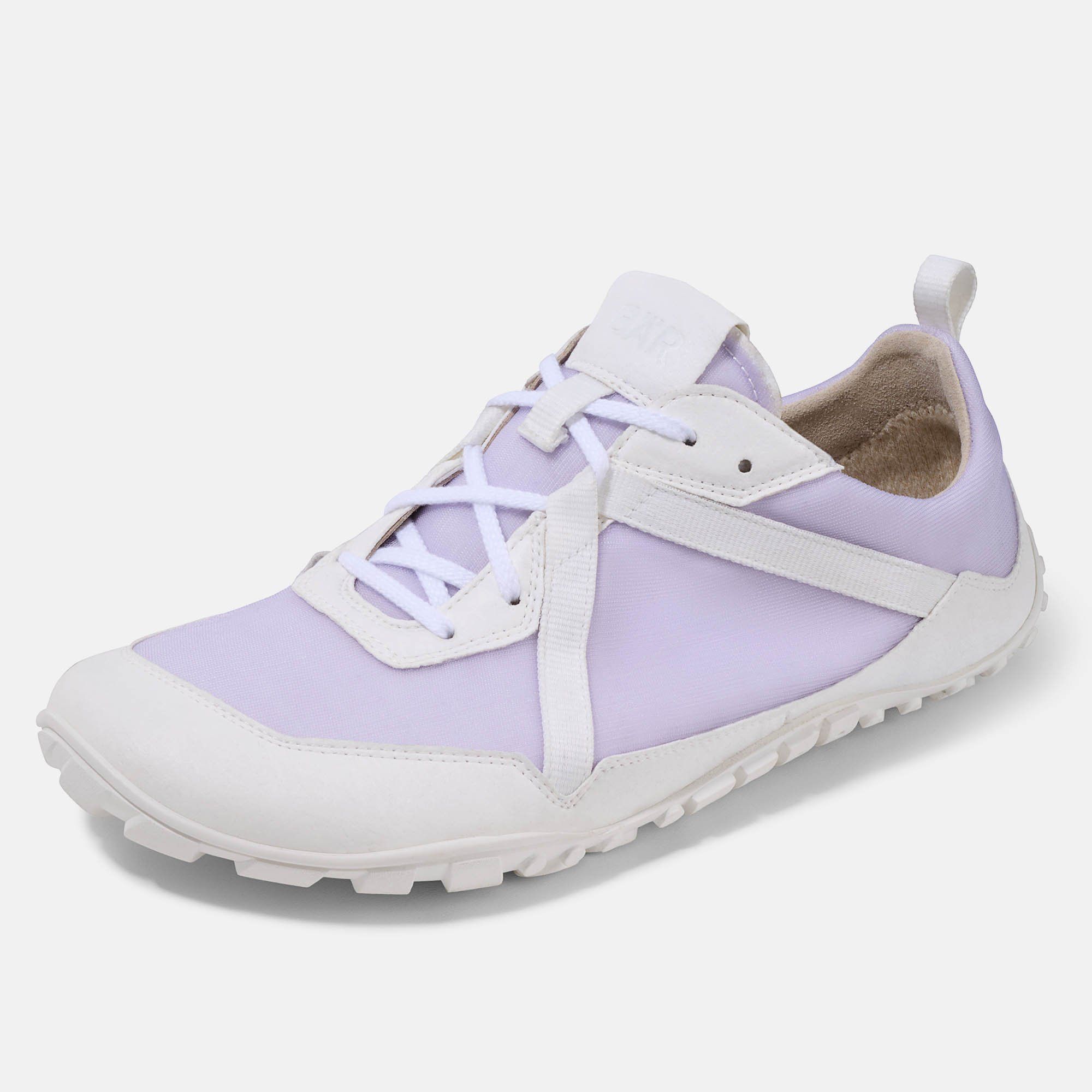 Lilafarbener und weißer Schnürschuh. Weiße Schnürsenkel, Sohle und Akzente. BÄR-Logo auf der Zunge.