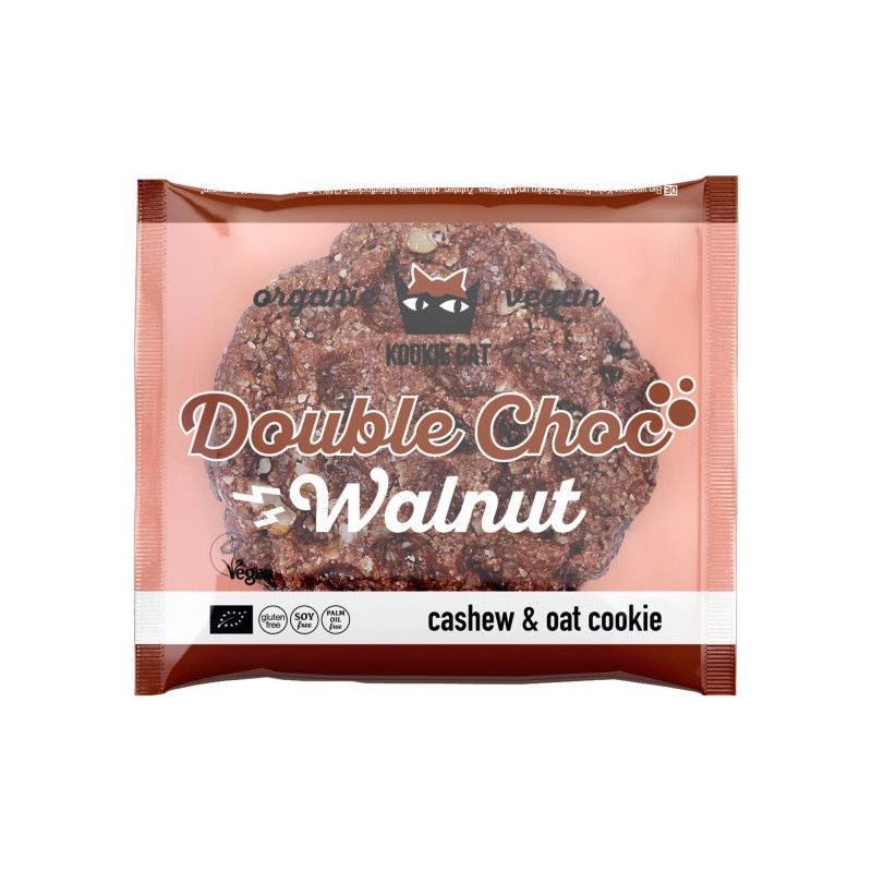 Verpackter Keks. Kookie Cat Double Choc & Walnut. Transparente Verpackung, brauner Hintergrund.