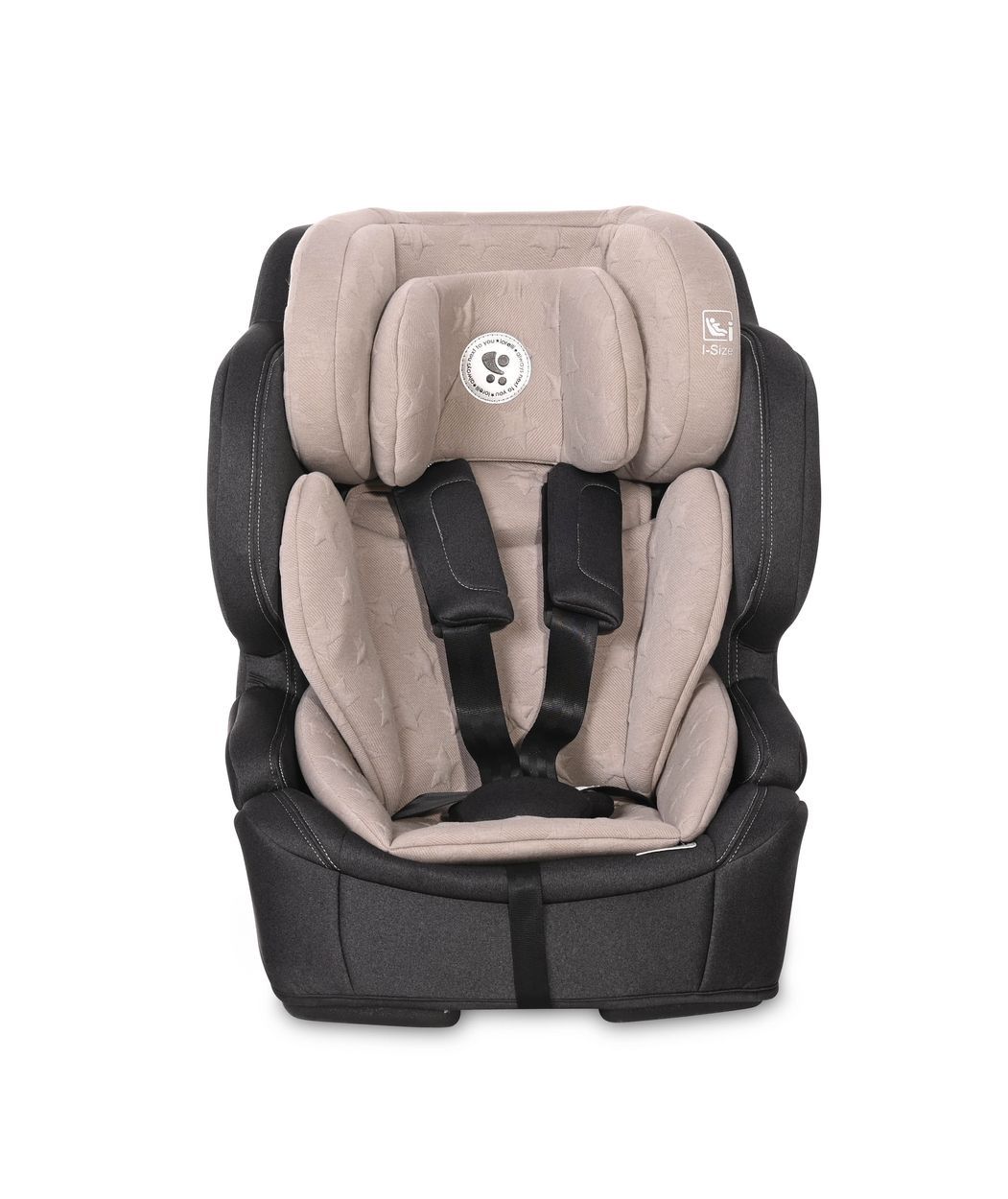 Vorderansicht eines beigen Kindersitzes mit 5-Punkt-Gurt und Kopfstütze.