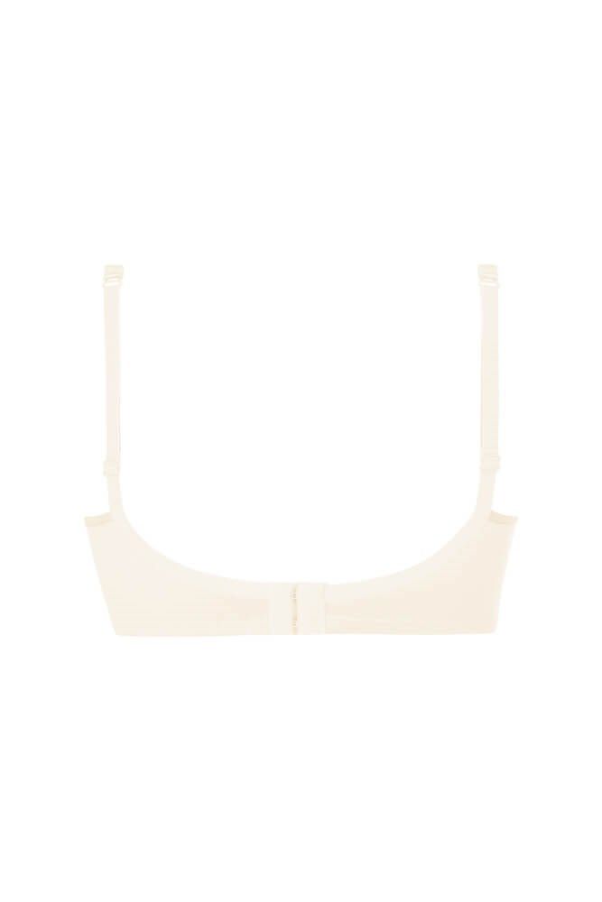 Rückansicht eines beigefarbenen Schalen-BHs. Hakenverschluss und Trägerbefestigung sichtbar. Schlichtes Design.