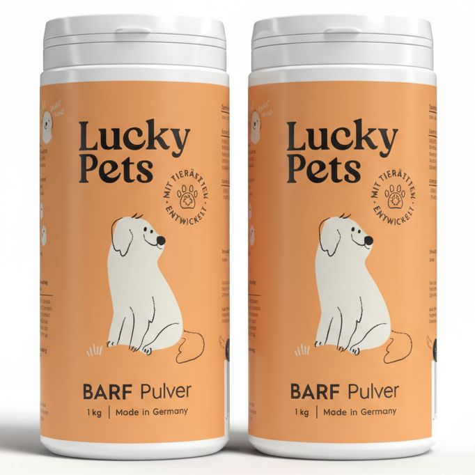 Zwei Dosen Barf Pulver. Aufschrift: Lucky Pets, Barf Pulver, 1 kg, Made in Germany. Abbildung eines Hundes.