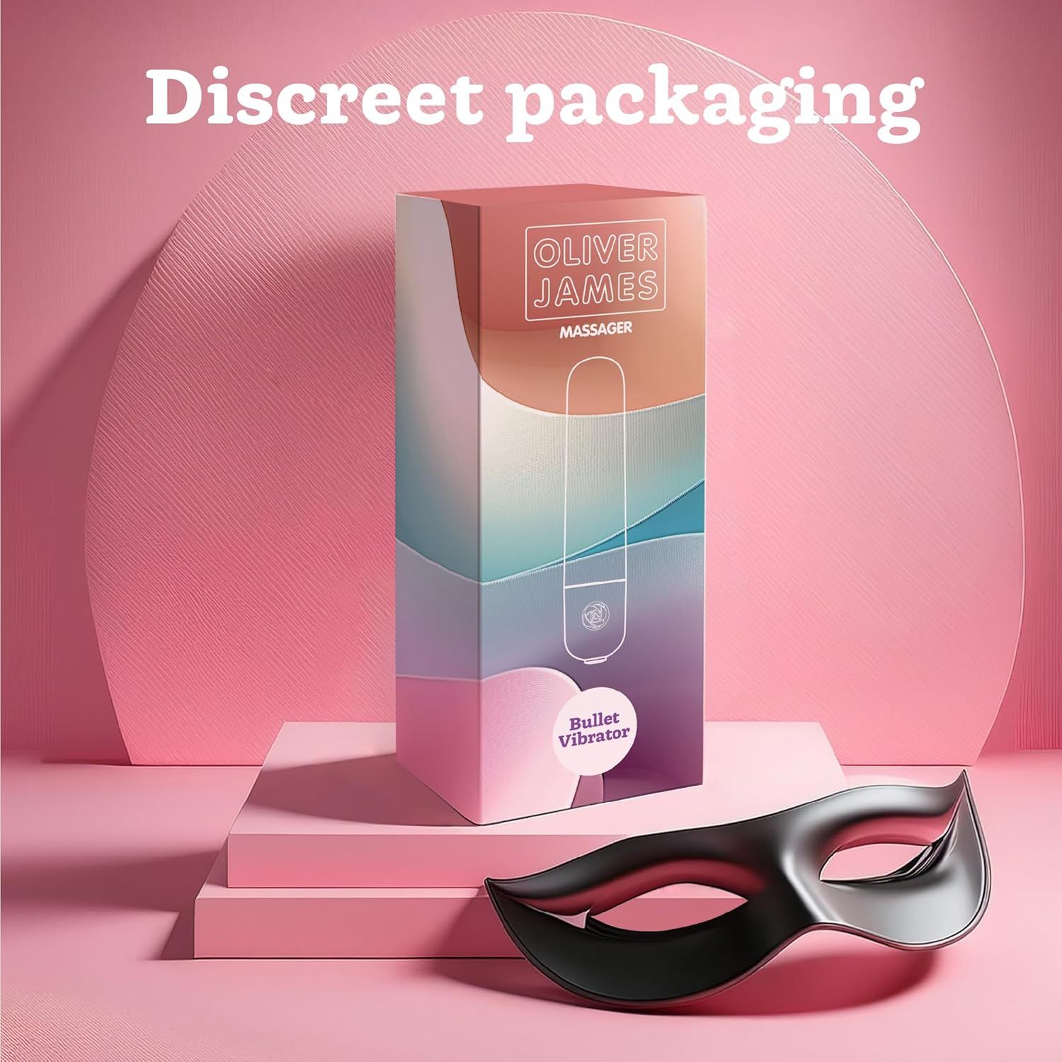 Oliver James Bullet Vibrator und Verpackung auf einem Podest, neben einer schwarzen Maske.