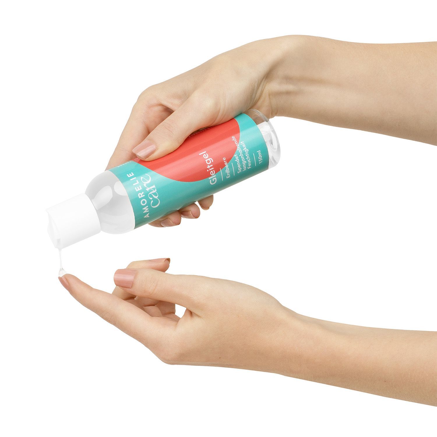 Mains tenant un flacon et pressant du gel sur un doigt. Inscription: AMORELIE care, Gel lubrifiant.