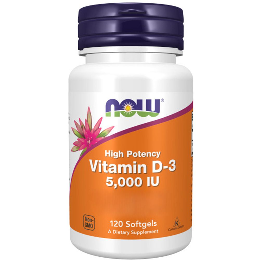Weichkapseln Vitamin D-3 von Now Foods. Weiße Flasche mit orangefarbenem Etikett. Enthält 120 Kapseln. Sichtbar: "5,000 IU".