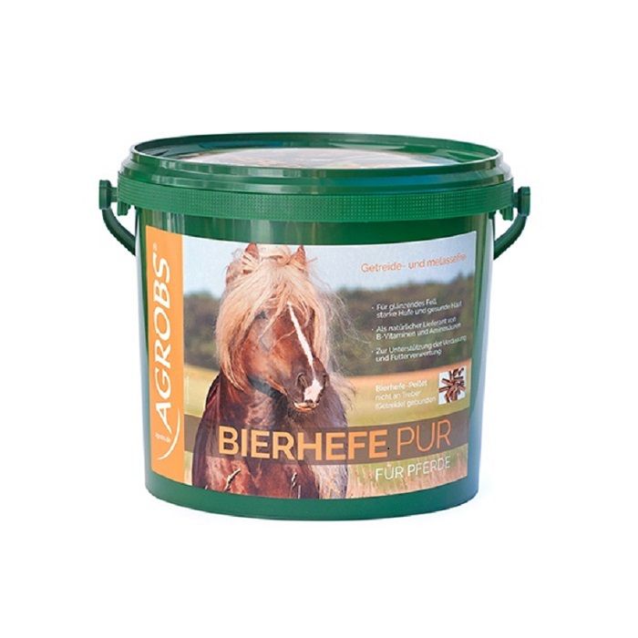 Grüner Eimer mit Agrobs Bierhefe Pur für Pferde. Enthält ein Bild eines Pferdes.