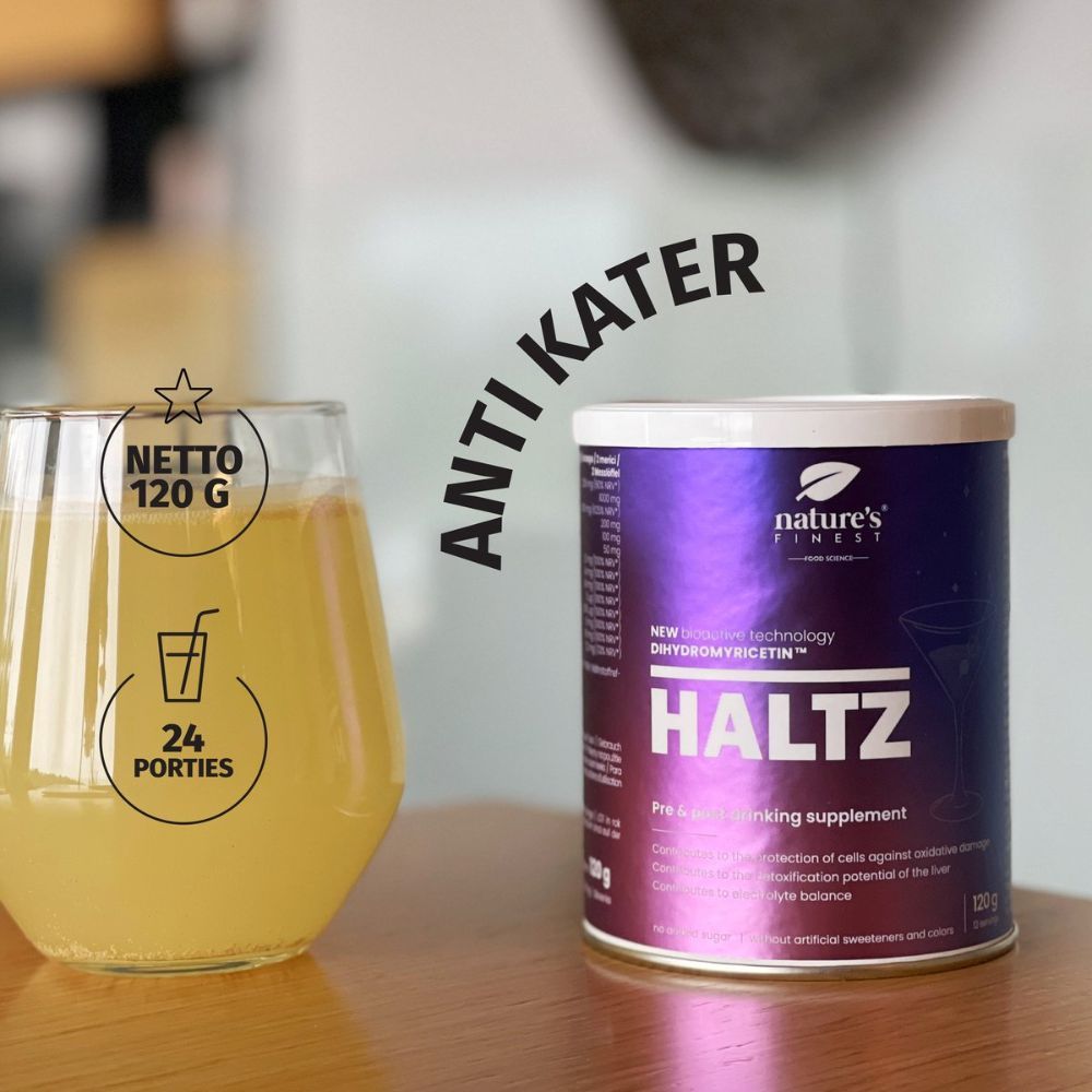 Glas mit gelbem Getränk neben Dose "HALTZ". Text: Anti-Kater. Aufschrift: 24 Portionen, 120g netto.