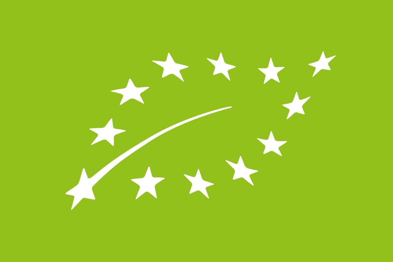 Grünes Blatt-Logo mit 12 weißen Sternen, EU-Bio-Siegel.