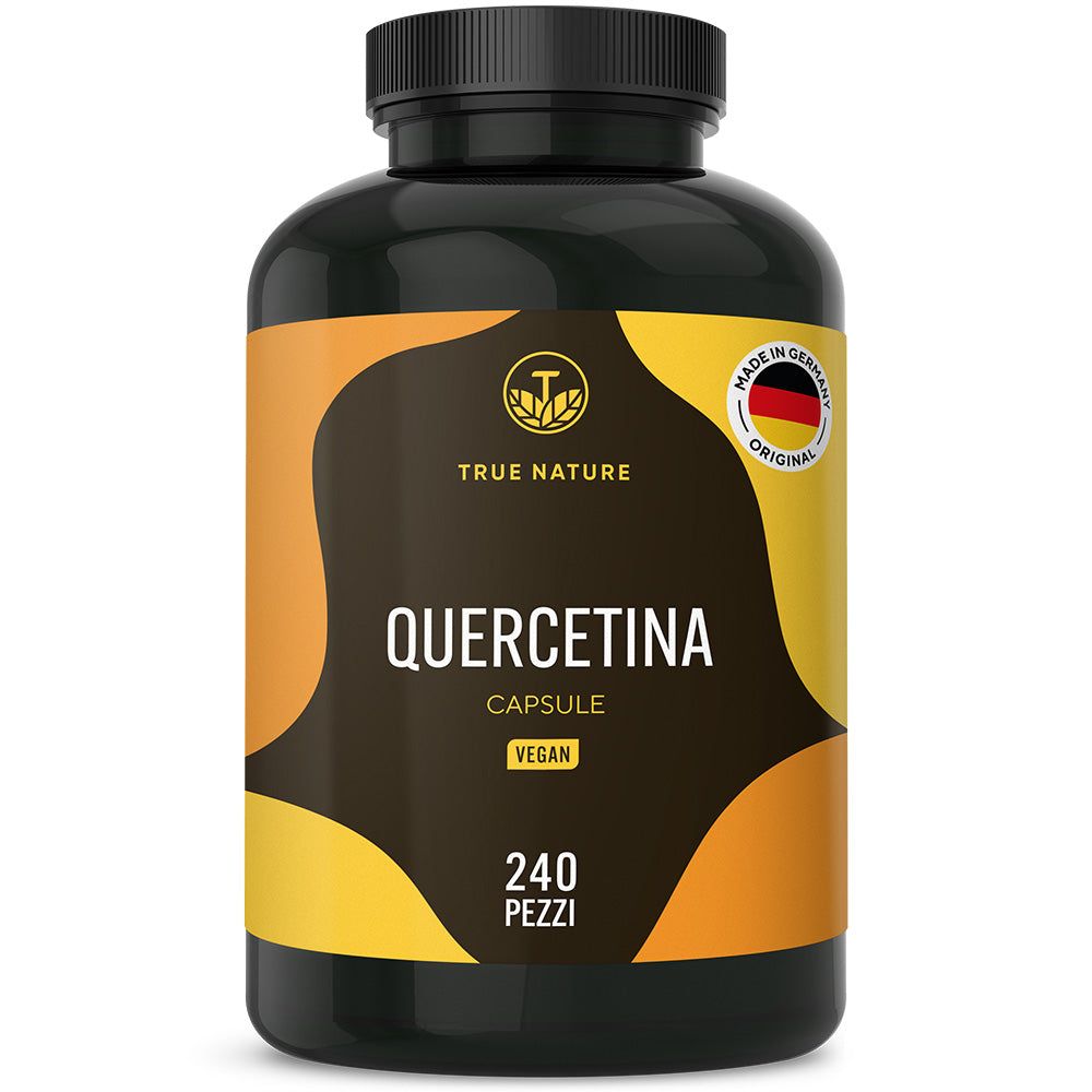 Flacone nero con etichetta giallo-marrone. Contiene Quercetina Capsule, vegane, 240 pezzi. Prodotto in Germania.