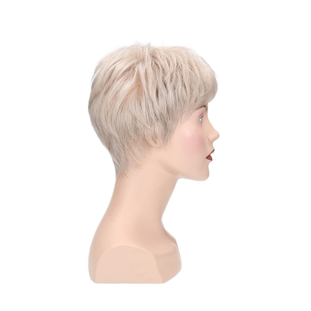 Perücke Lima, hellblond, auf einem Schaufensterkopf. Seitenansicht. Kurze, gewellte Haare.