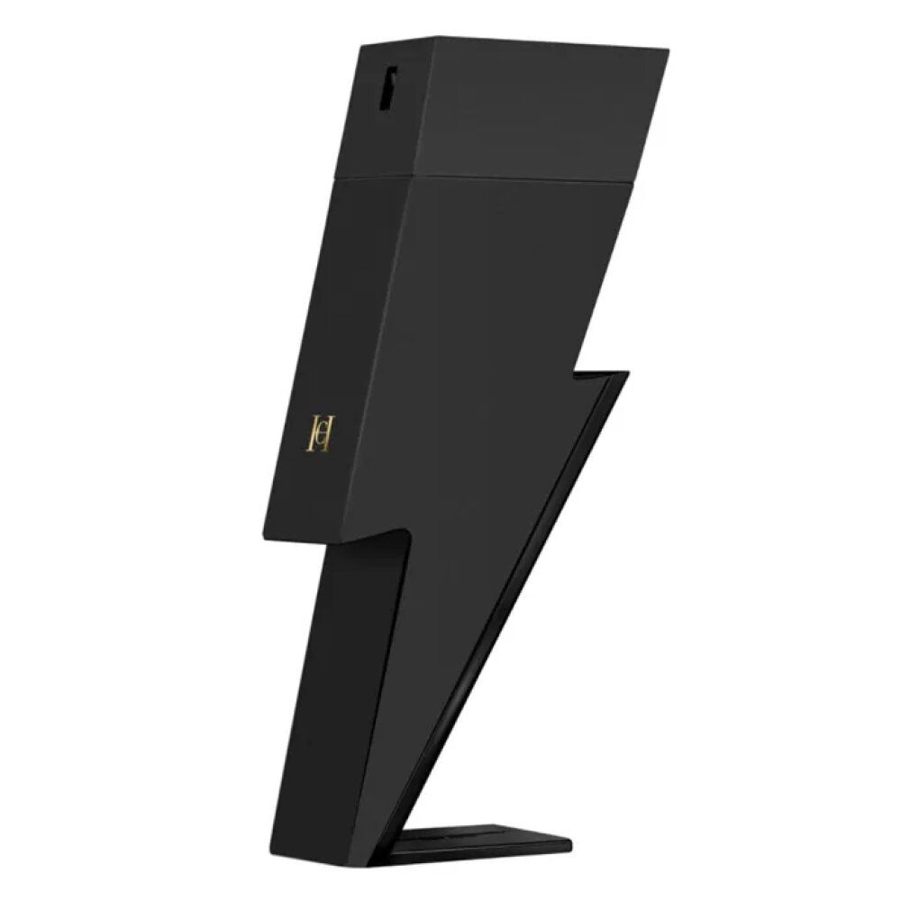 Schwarzer Flakon in Blitzform. Goldfarbenes Logo. Steht auf einem Sockel.