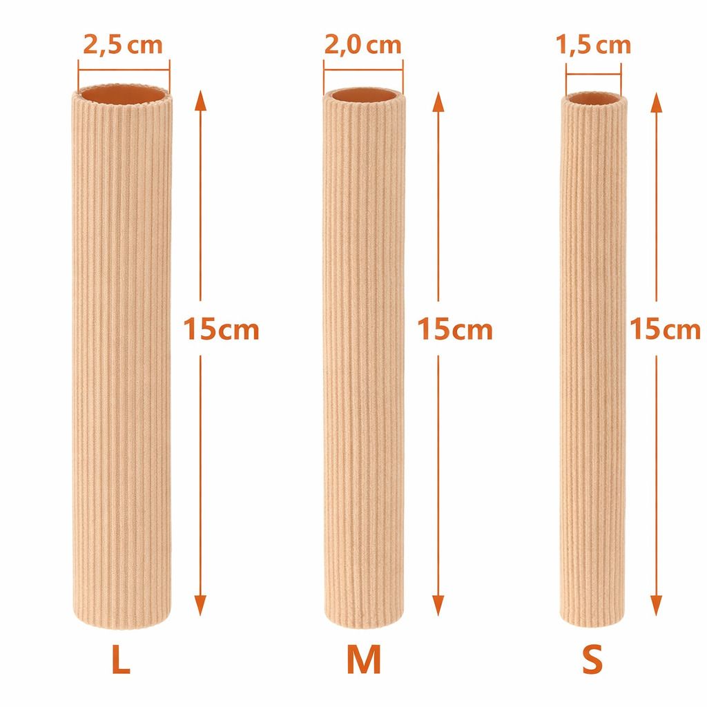 Drei beige Silikon-Gelröhrchen in verschiedenen Größen (S, M, L). L: 2,5 cm Durchmesser, 15 cm lang. M: 2,0 cm Durchmesser, 15 cm lang. S: 1,5 cm Durchmesser, 15 cm lang.