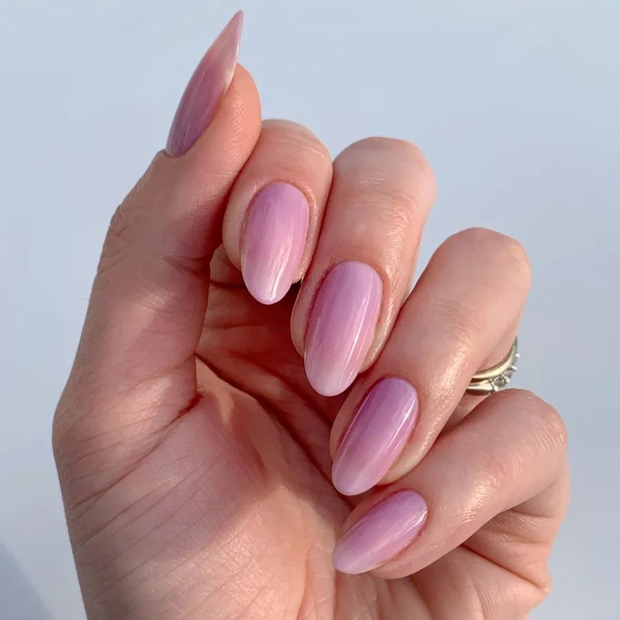 LONDONTOWN kur Nail Veil No.9 stärkende getönte Nagelpflege