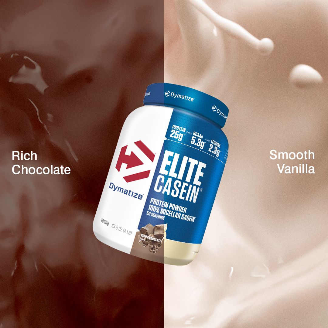Dymatize Elite Casein Protein Pulver in Vanille-Geschmack, umgeben von cremigen Flüssigkeiten.