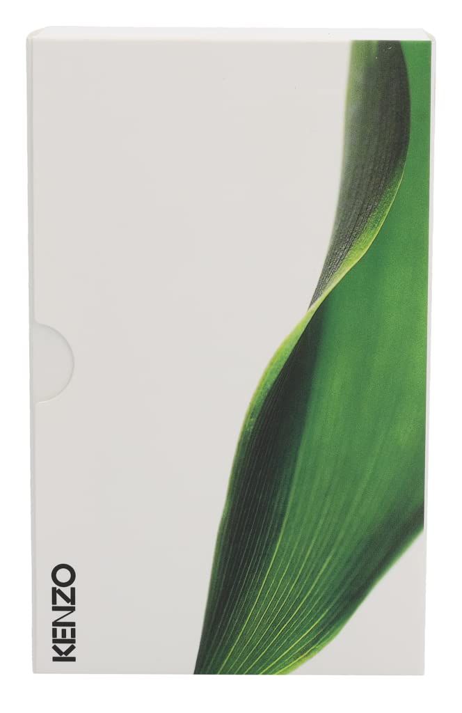 Verpackung mit grünem Blattmuster und Schriftzug Kenzo. Auf weißem Hintergrund. Seite mit abgerundeter Ecke.