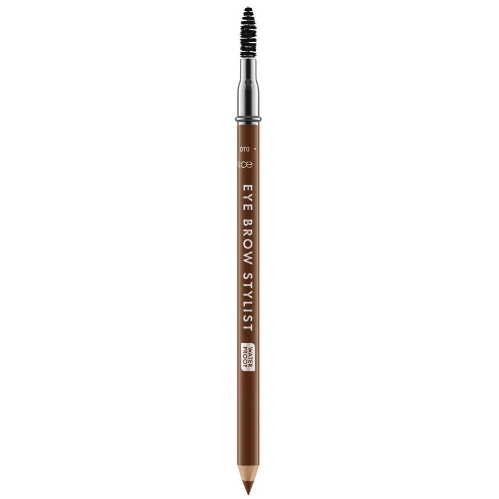 Brauenstift mit Bürste. Dunkelbraune Mine, silberfarbener Schaft mit Schriftzug EYE BROW STYLIST. Transparente Kappe.