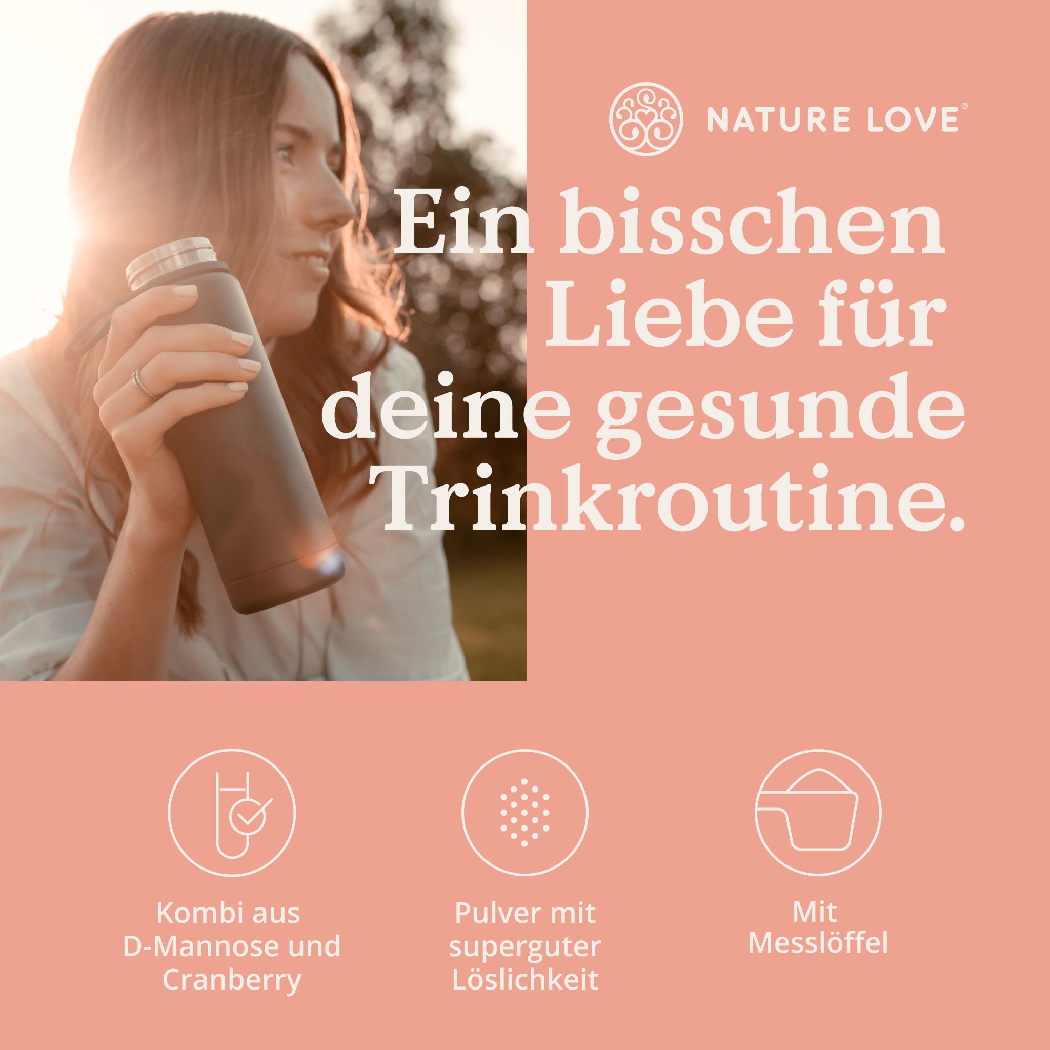 Frau mit Trinkflasche, lächelnd. Text: Ein bisschen Liebe für deine gesunde Trinkroutine.
