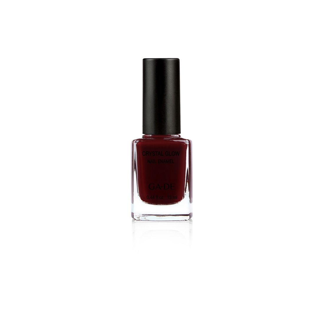 Ga-De Crystal Glow Nagellack. Eckige Glasflasche mit schwarzem Deckel. Dunkelroter Nagellack. Ga-De-Logo sichtbar.