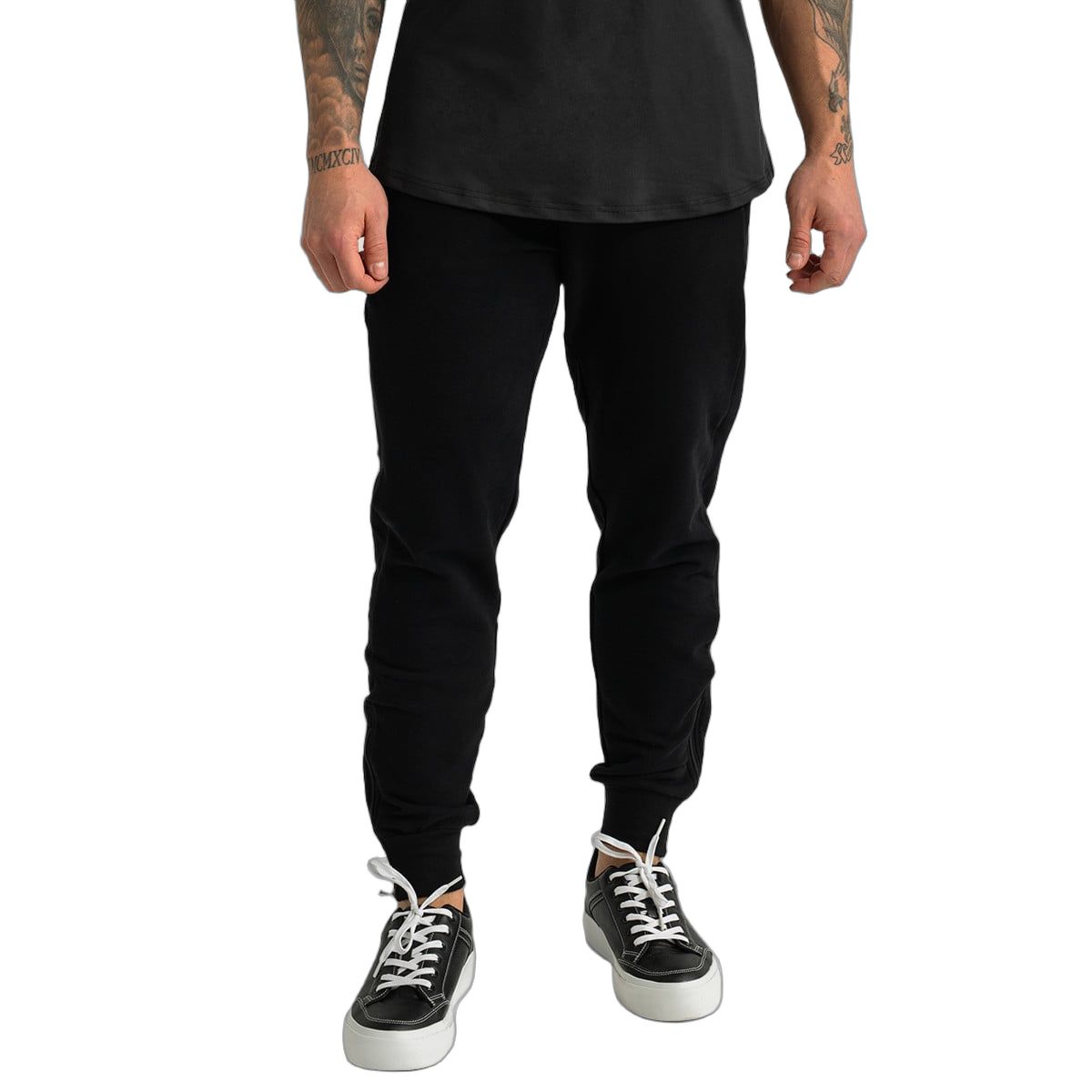 GymBeam Jogginghose Herren Slim Fit mit Kordelzug Black 1 St