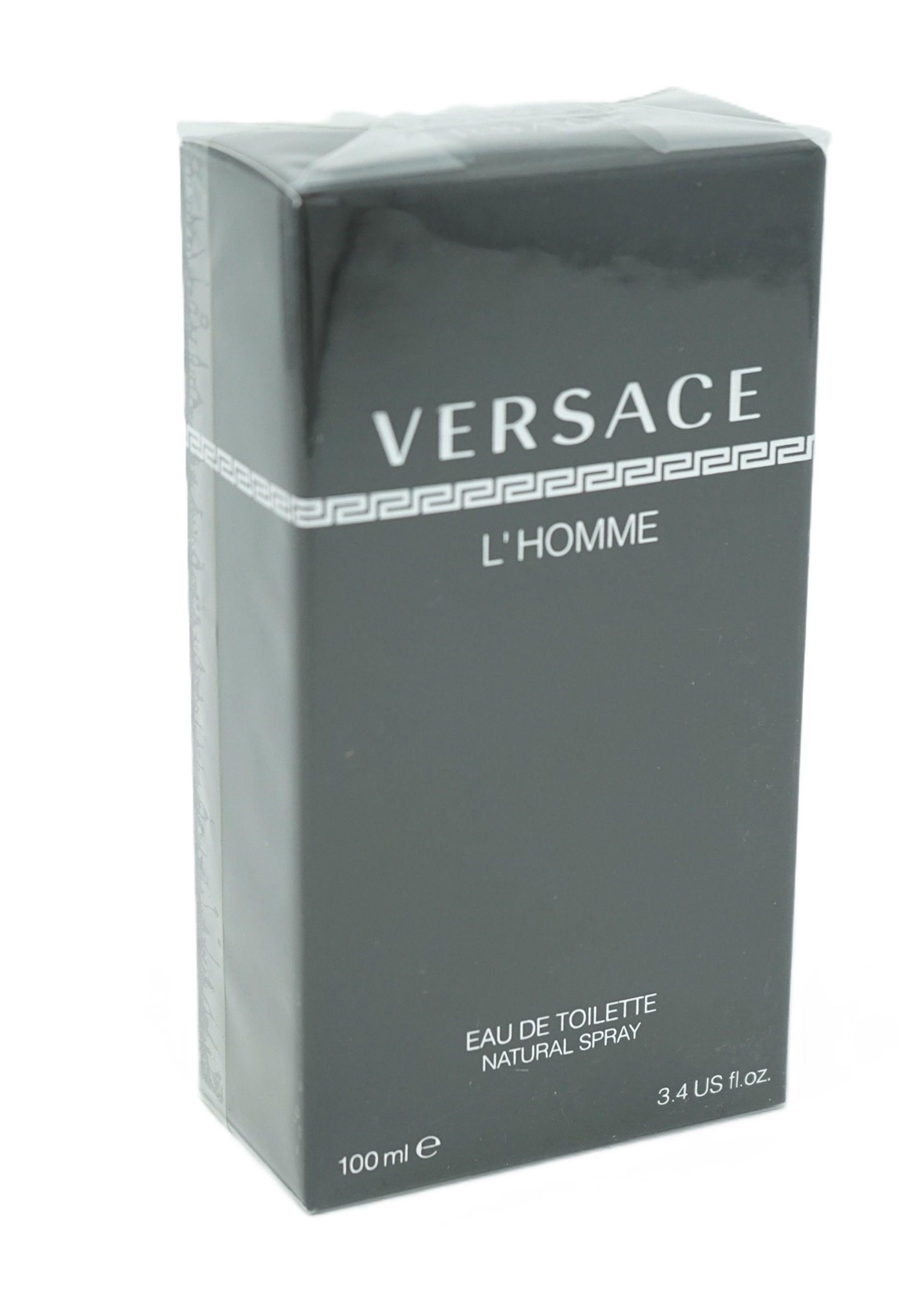 Versace L'Homme Eau de Toilette in schwarzer Verpackung. Klarer Kunststoff umhüllt die Verpackung.