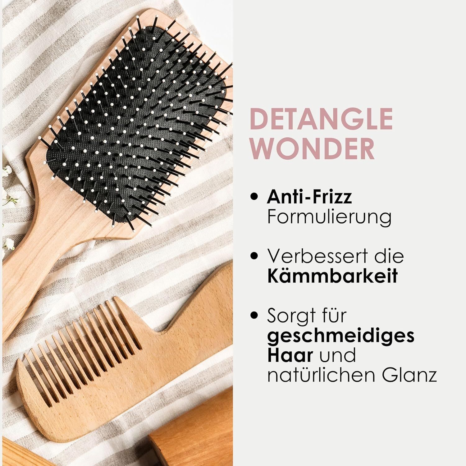Holzbürsten und -kamm auf Stoff. Text: Anti-Frizz, verbessert Kämmbarkeit, sorgt für geschmeidiges Haar und Glanz.