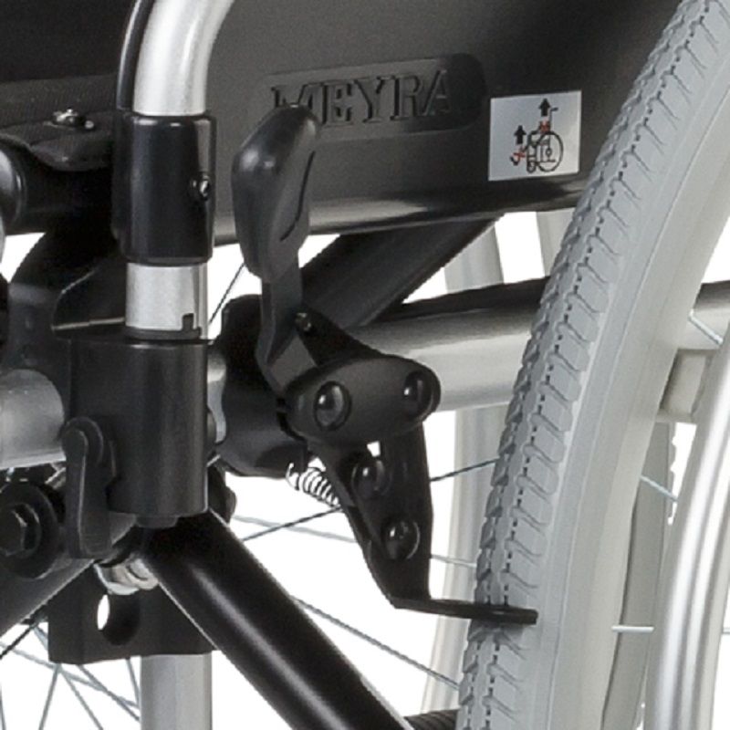 Meyra Rollstuhl BUDGET 9.050 Faltrollstuhl Sitzbreite 43 cm