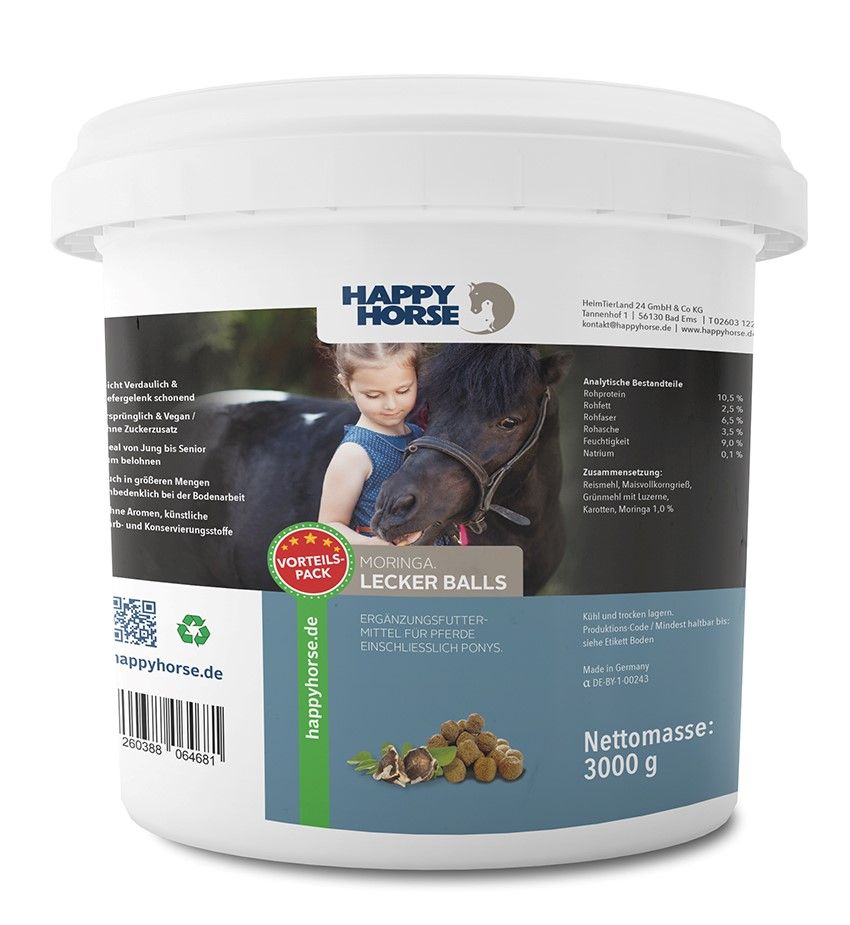 Weißer Eimer mit Produktetikett. Aufschrift: Happy Horse, Moringa Lecker Balls. Abbildung eines Mädchens mit Pferd.
