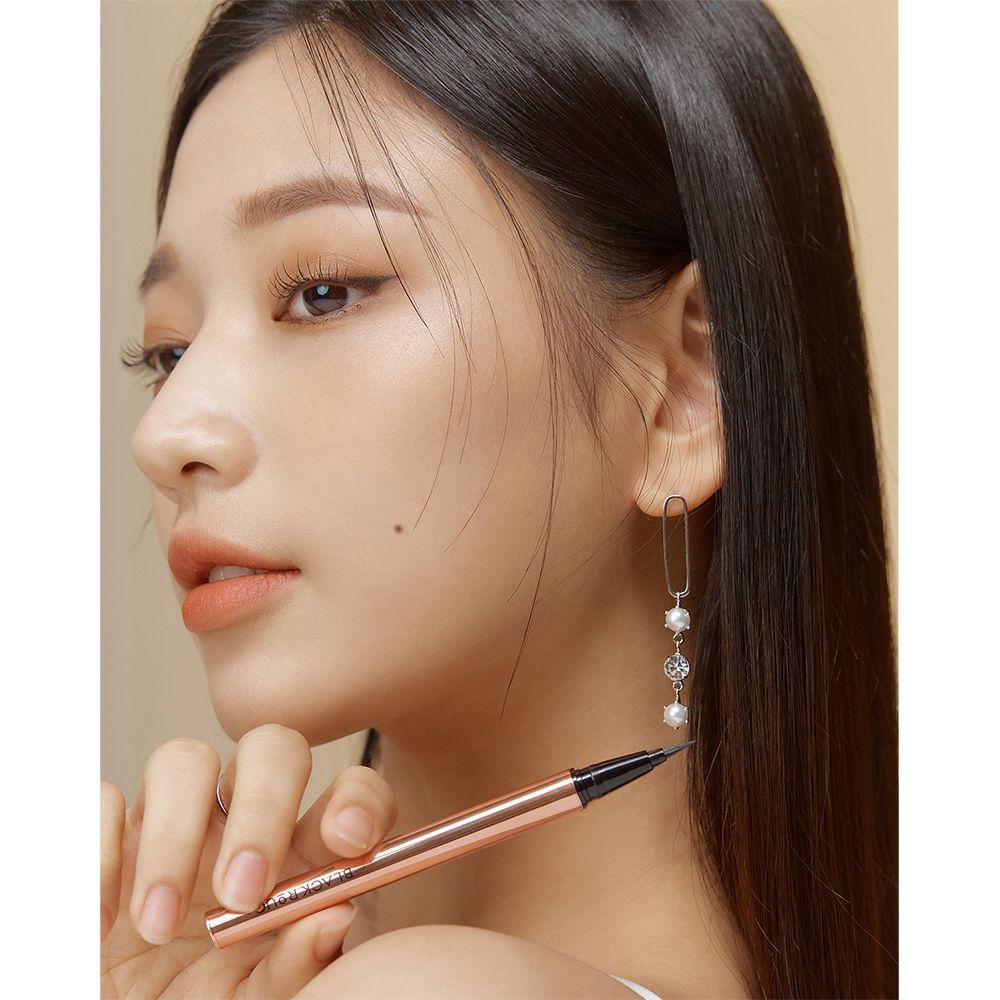 BLACK ROUGE Power Proof Pen Liner Eyeliner