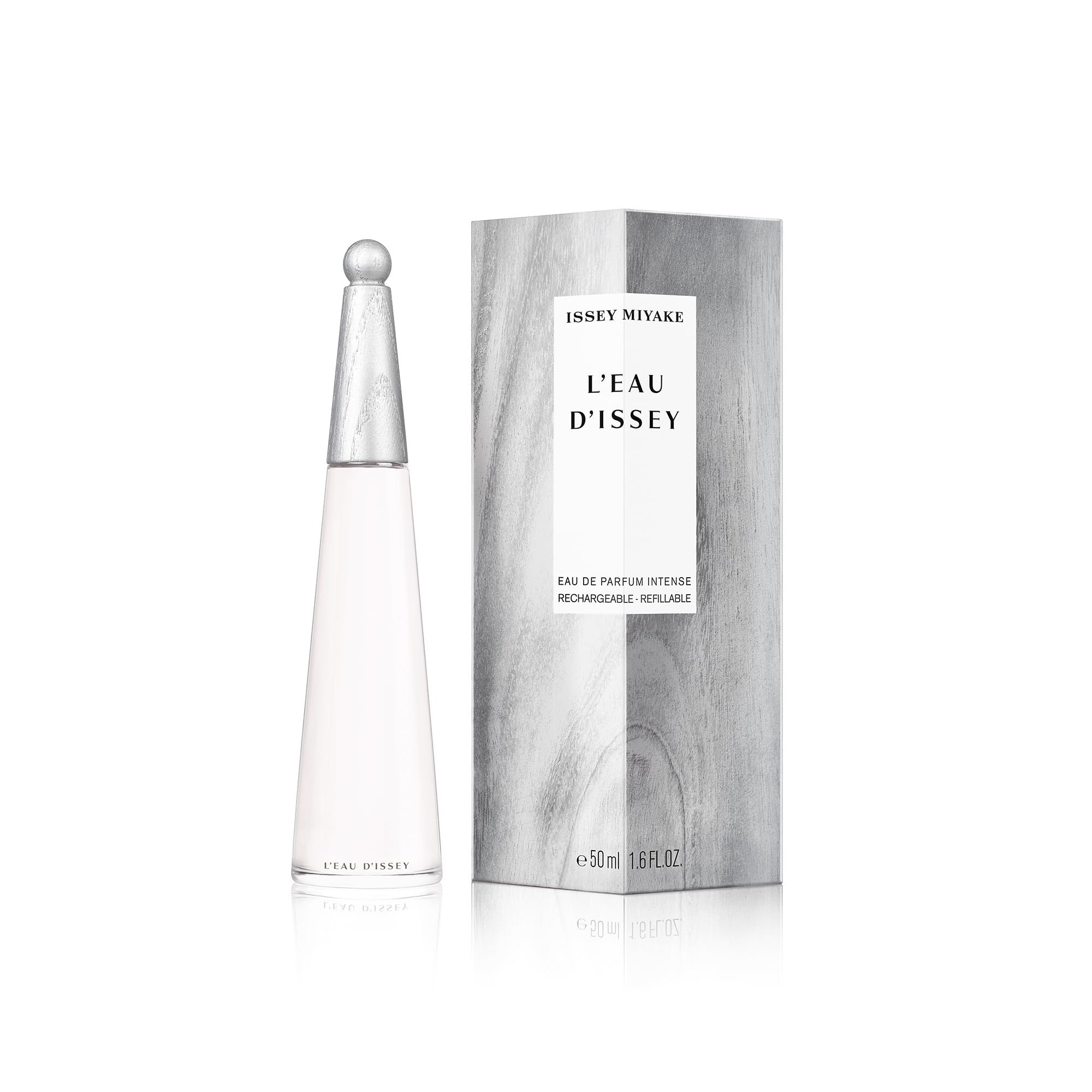 Flakon und Verpackung von Issey Miyake, L'Eau d'Issey EdP Nat. Spray Intense. Weißes Flakon, silberne Kappe, graue Verpackung.