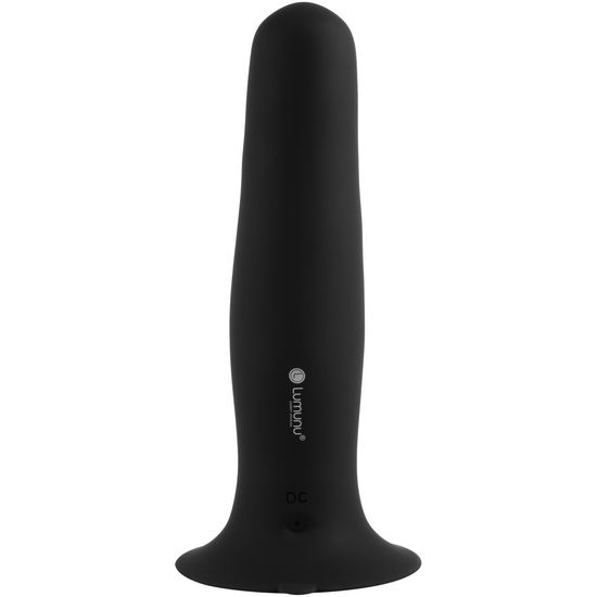 Schwarzer Analvibrator mit breiter Basis und abgerundeter Spitze. Logo Lumunu. DC-Anschluss.