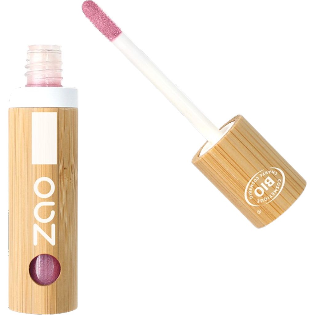 Lipgloss-Fläschchen aus Bambus mit Applikator. Der Applikator ist mit rosa Glanz gefärbt. Das Produkt trägt das Bio-Siegel.