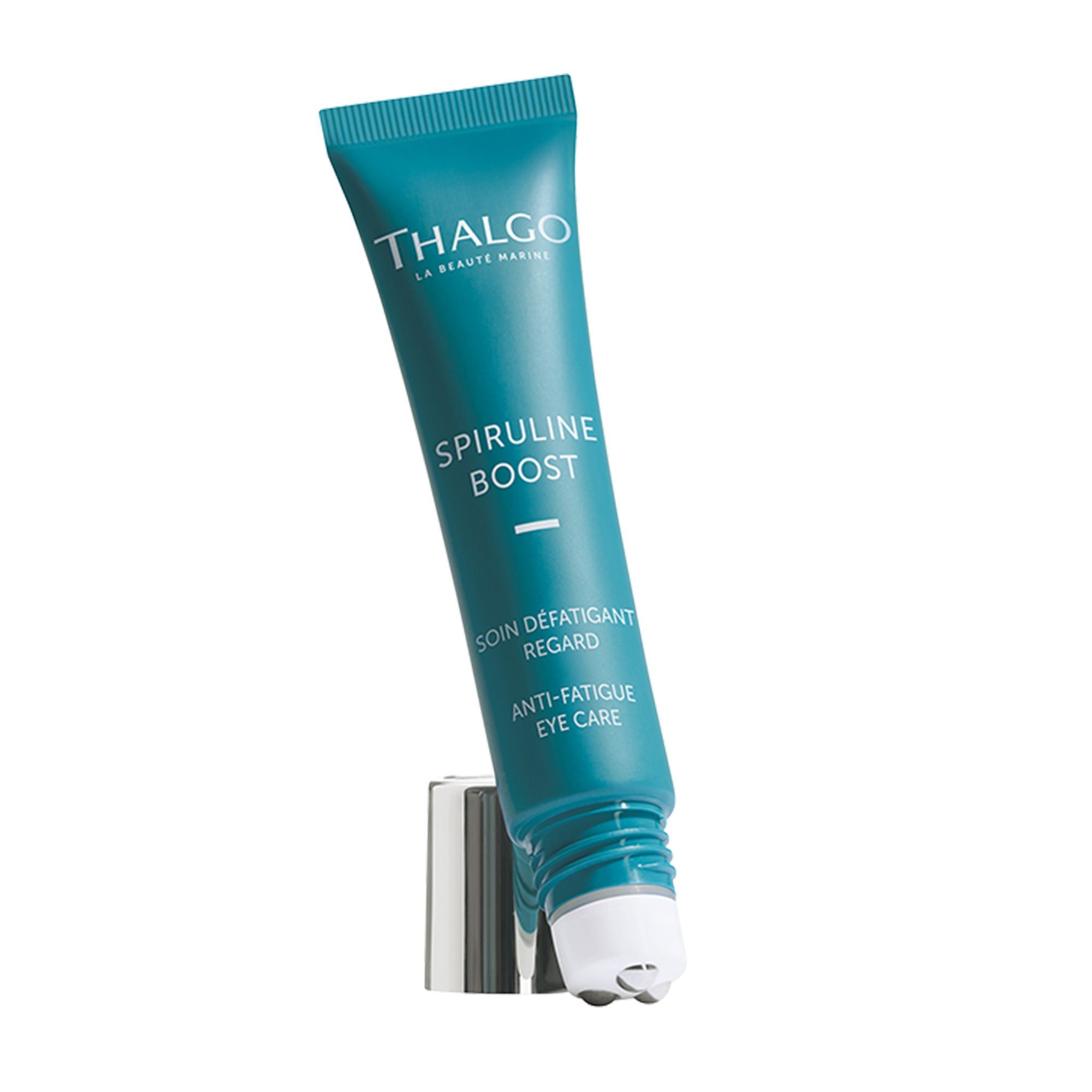 Türkisfarbene Tube mit Roll-on-Applikator. Aufschrift: THALGO, Spiruline Boost, Anti-Fatigue Eye Care. Offene Kappe.