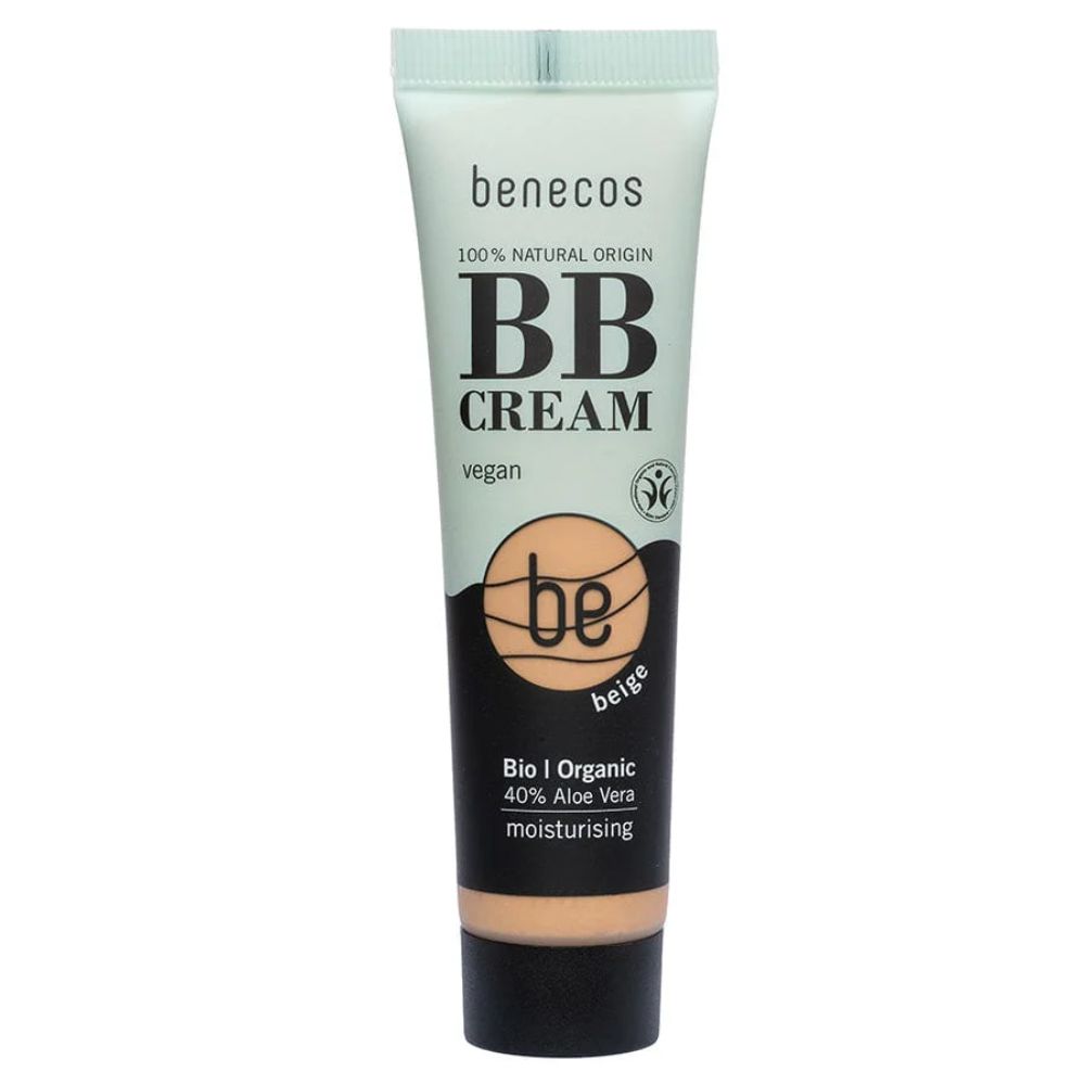 Tube BB Cream beige. Aufschrift 'benecos', 'BB CREAM', 'vegan'.