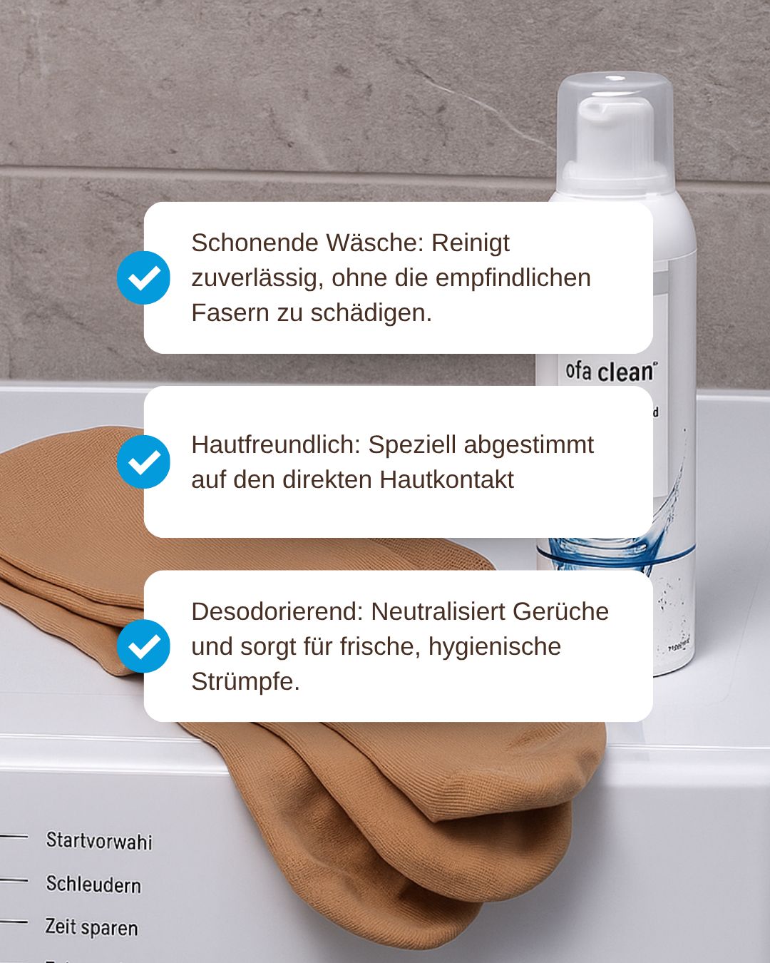 Ofa Clean Spezialwaschmittel-Flasche neben Strümpfen. Textboxen: Schonende Wäsche, hautfreundlich, desodorierend.