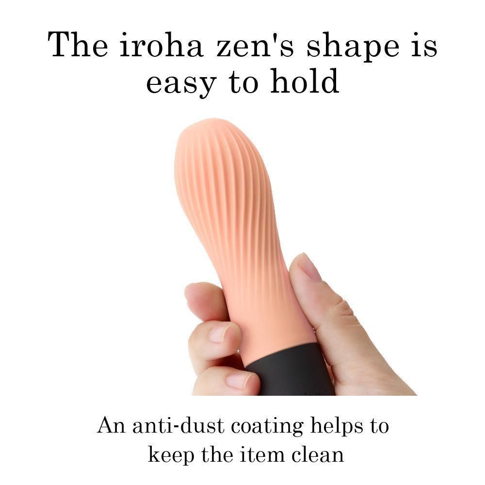 Pfirsichfarbener Vibrator, in Hand gehalten. Text: "The iroha zen's shape is easy to hold". Schwarzer Sockel.